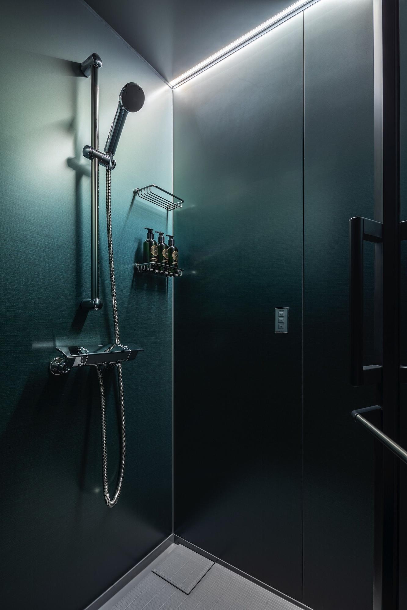 Twin Deluxe Two Beds