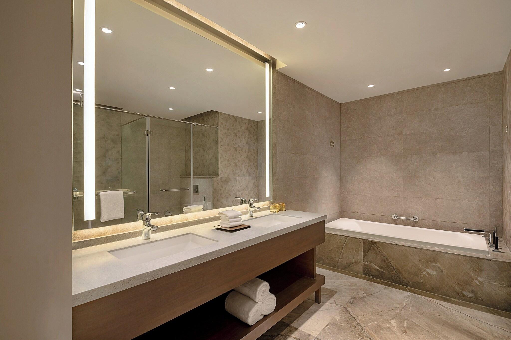 Suite Executive City View