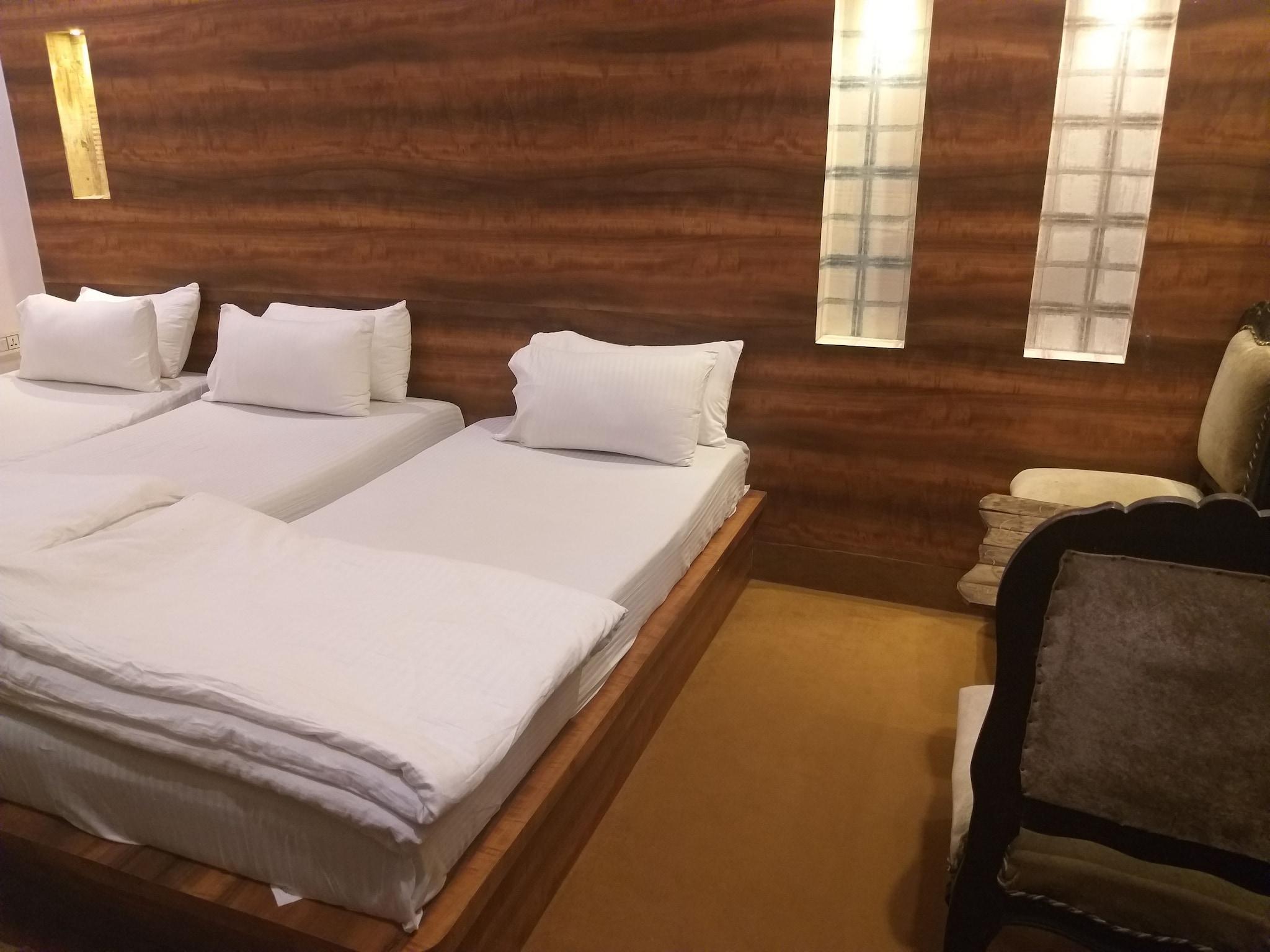 Family Room Three Beds