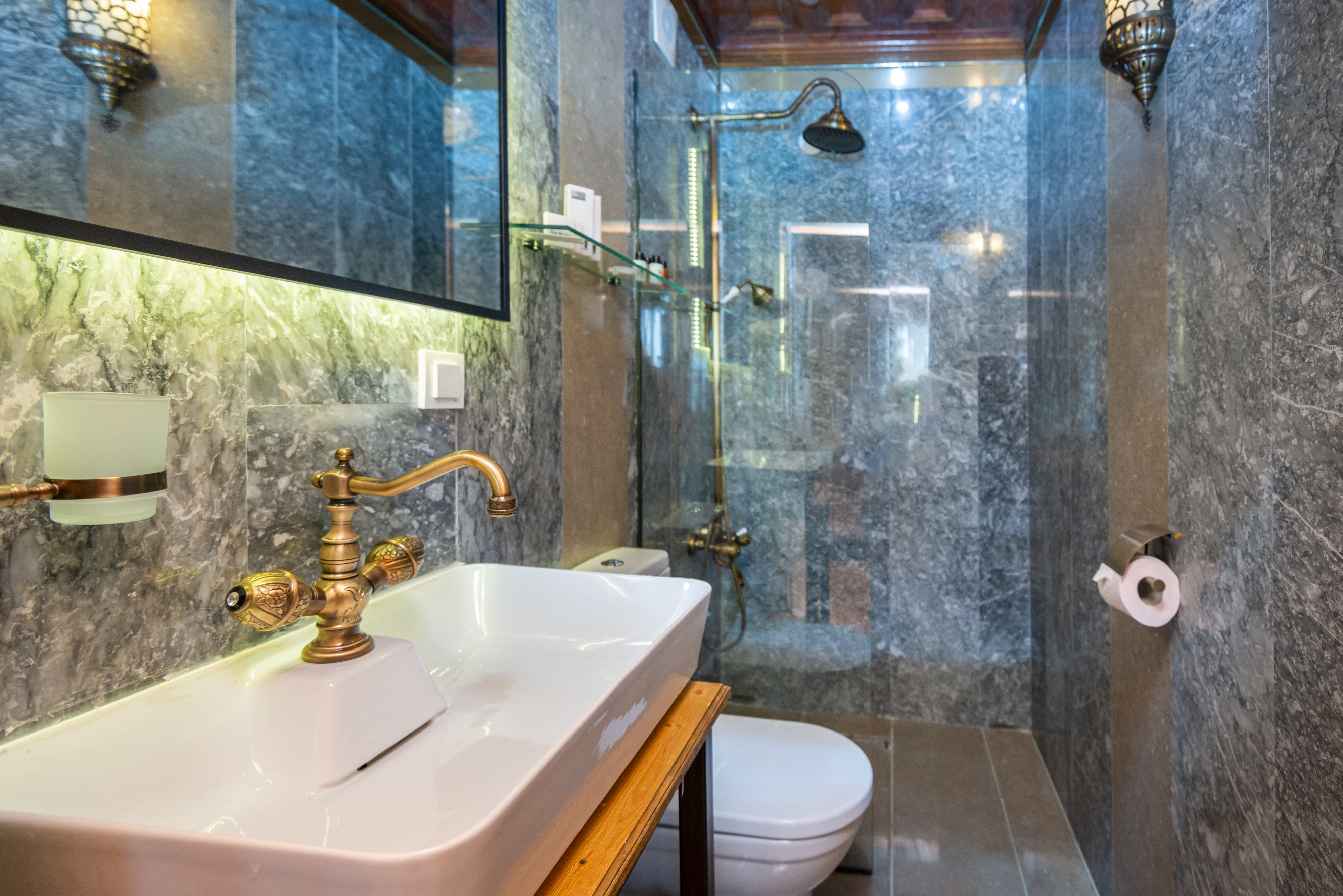 Double or Twin Deluxe