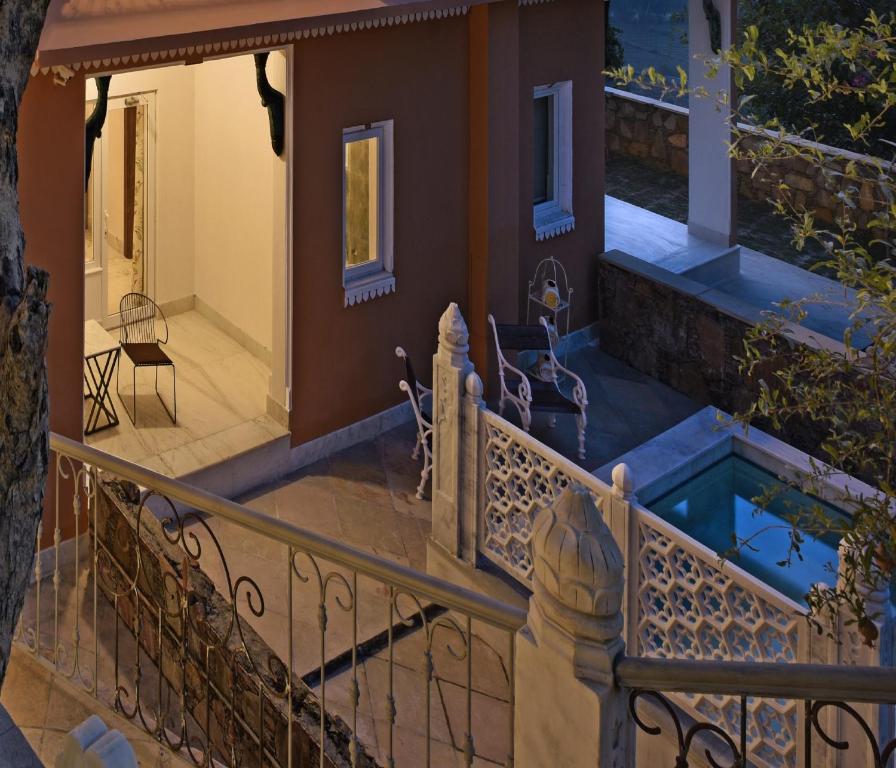 Suite with Private Pool