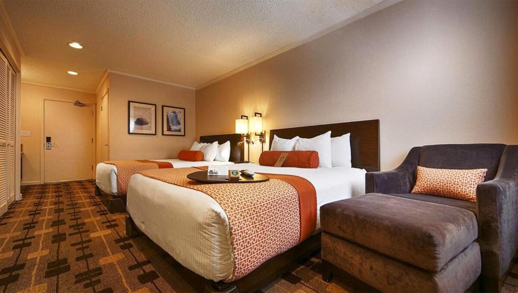 Double Two Queen Beds