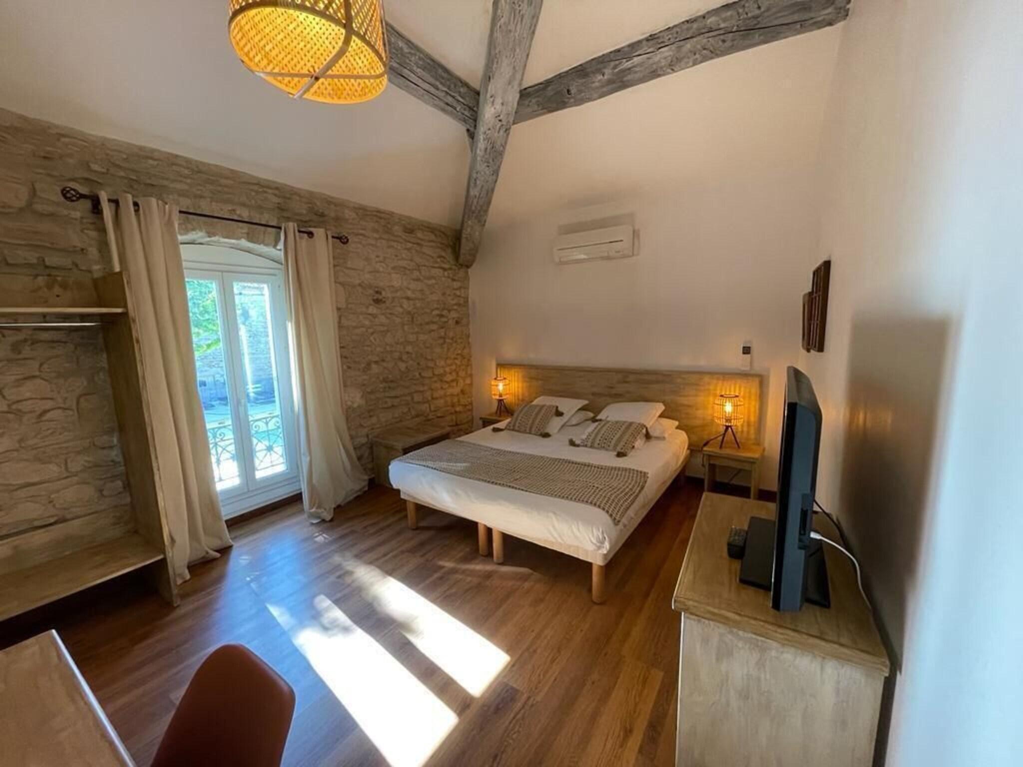 Double Superior Queen Bed