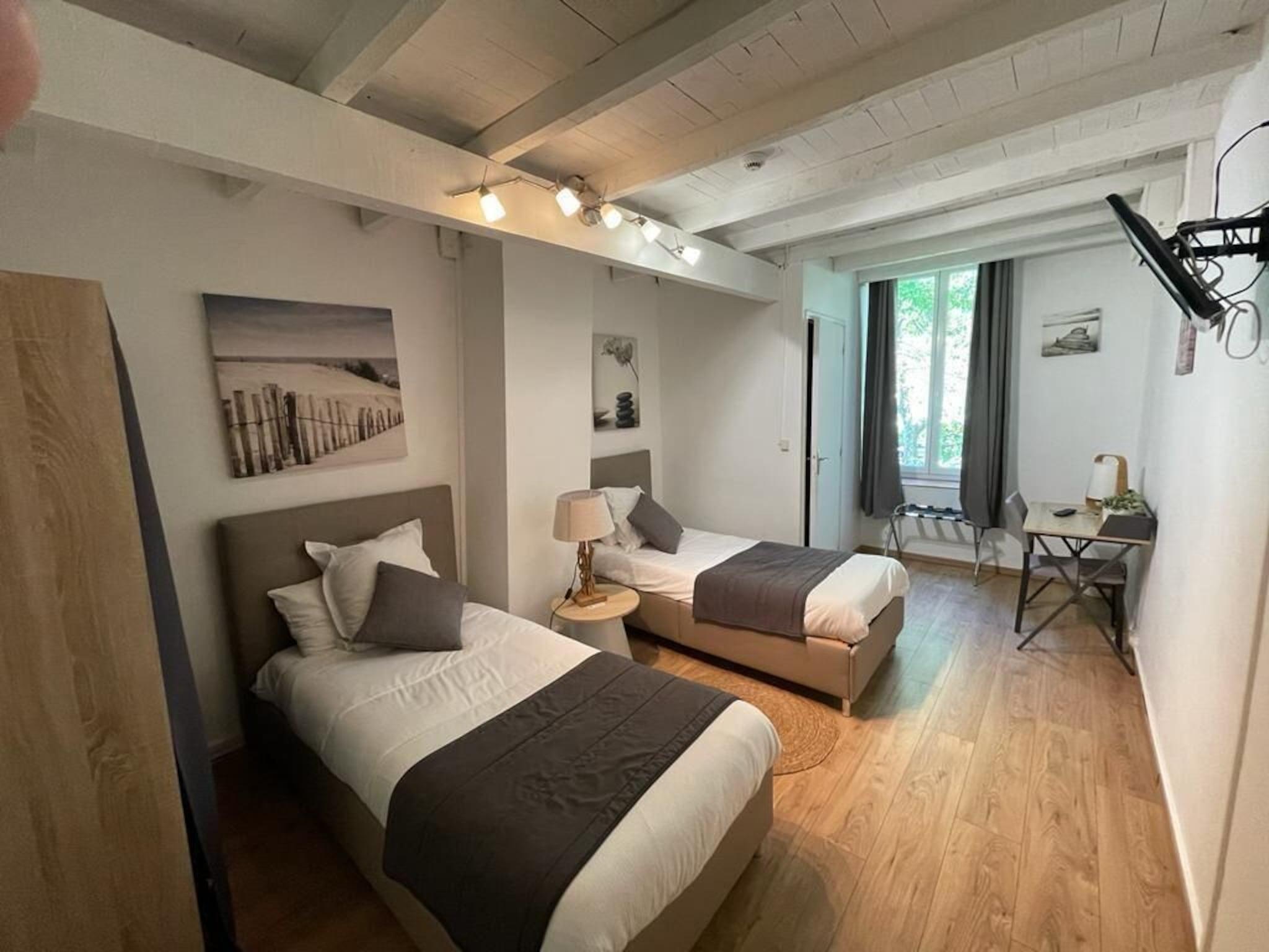 Double or Twin Two Beds