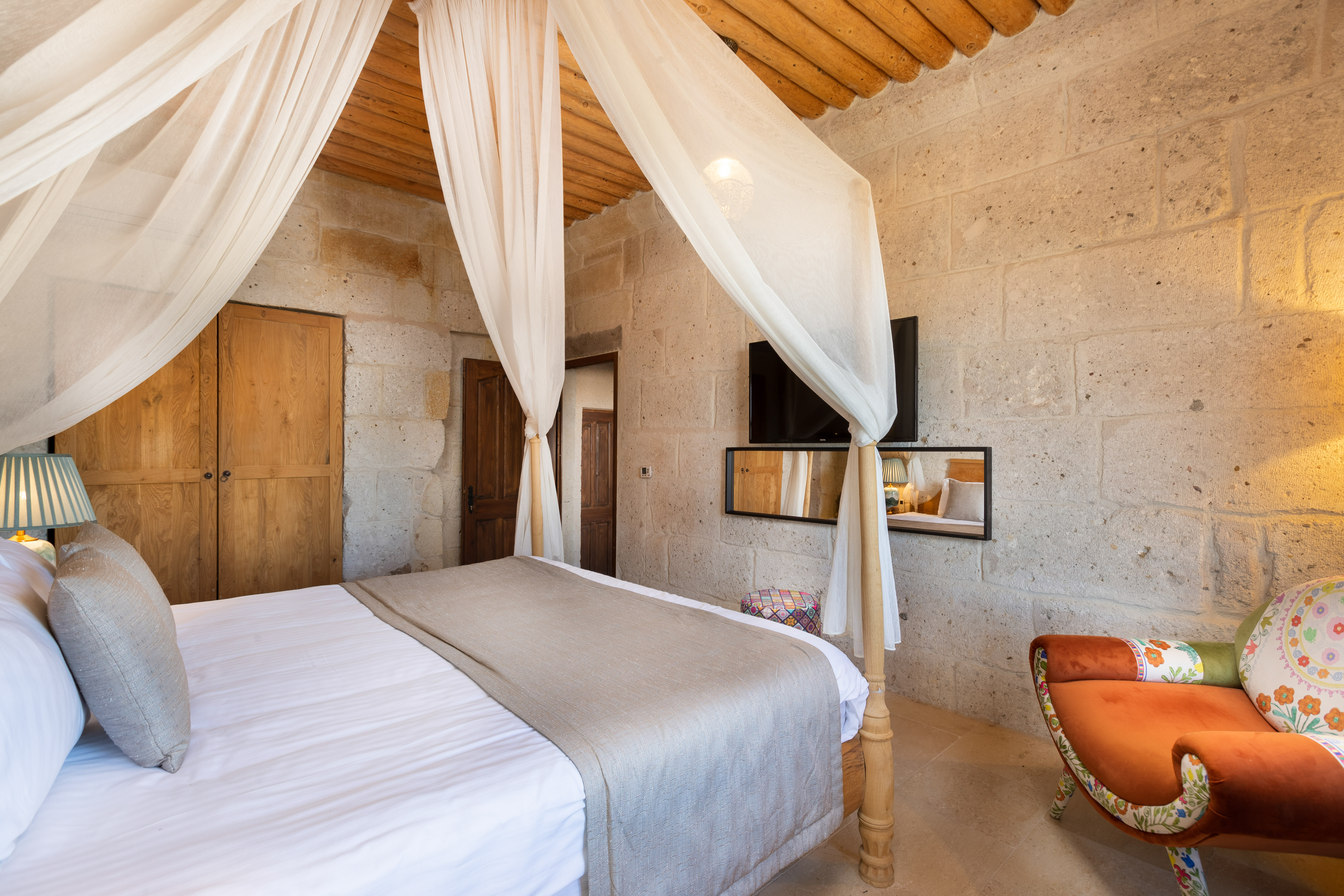 Suite Two Bedrooms One Bathroom