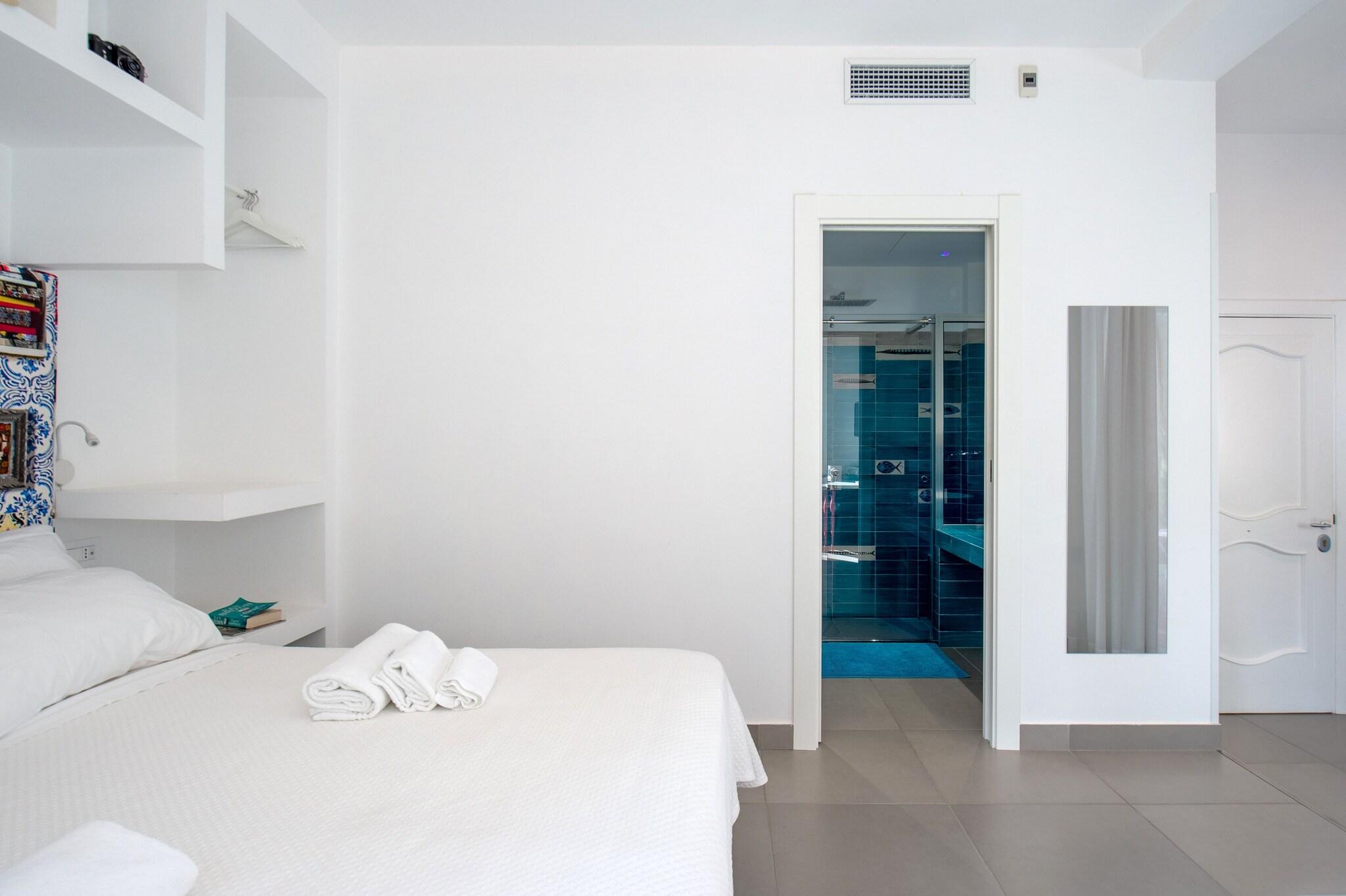 Junior Suite Queen Size Bed