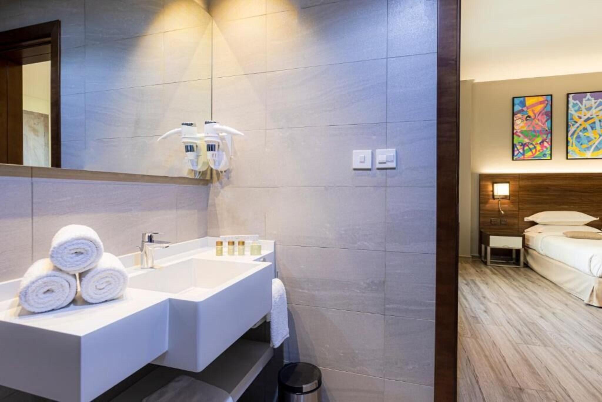 Studio King Bed with Jacuzzi