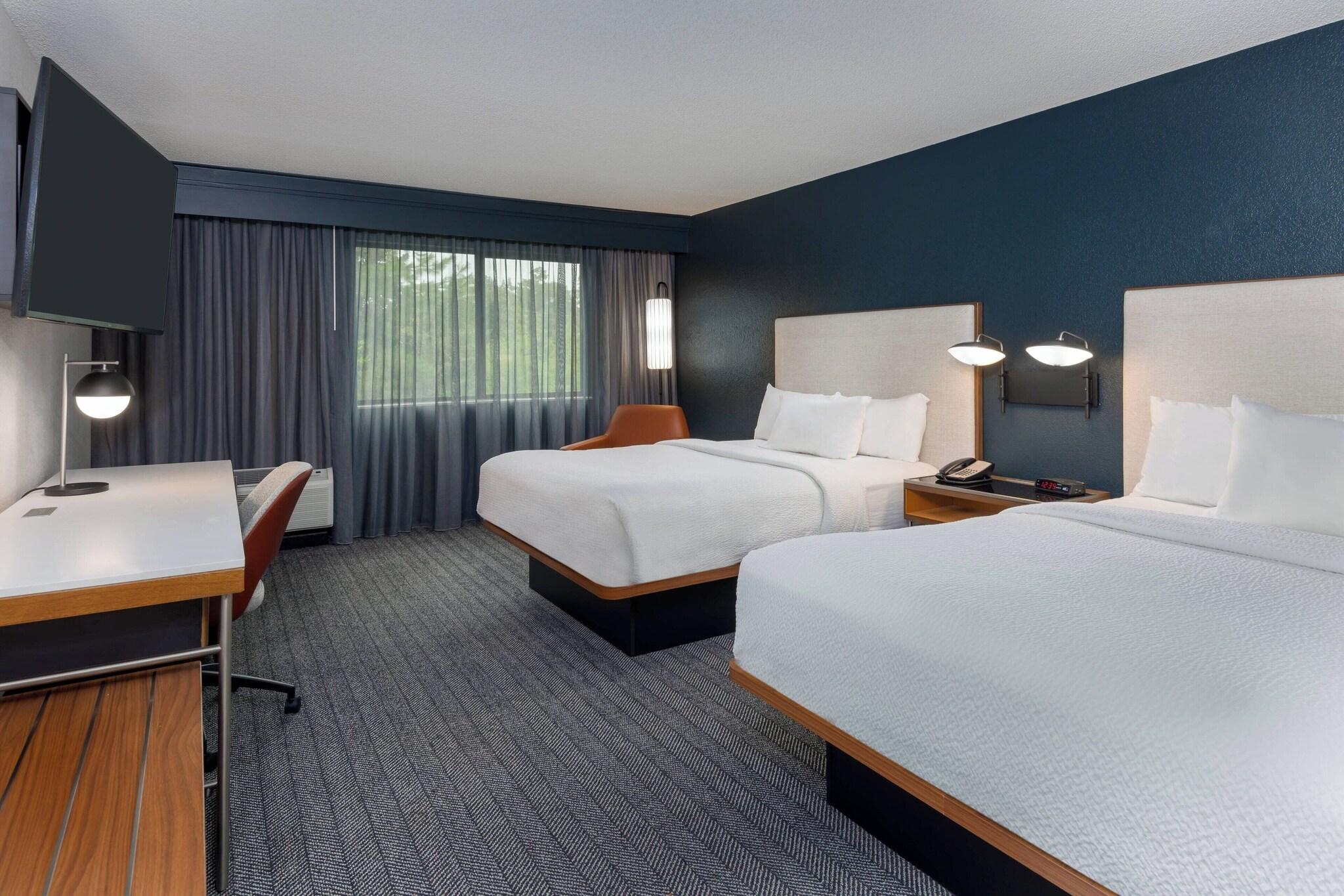 Quadruple Two Queen Beds