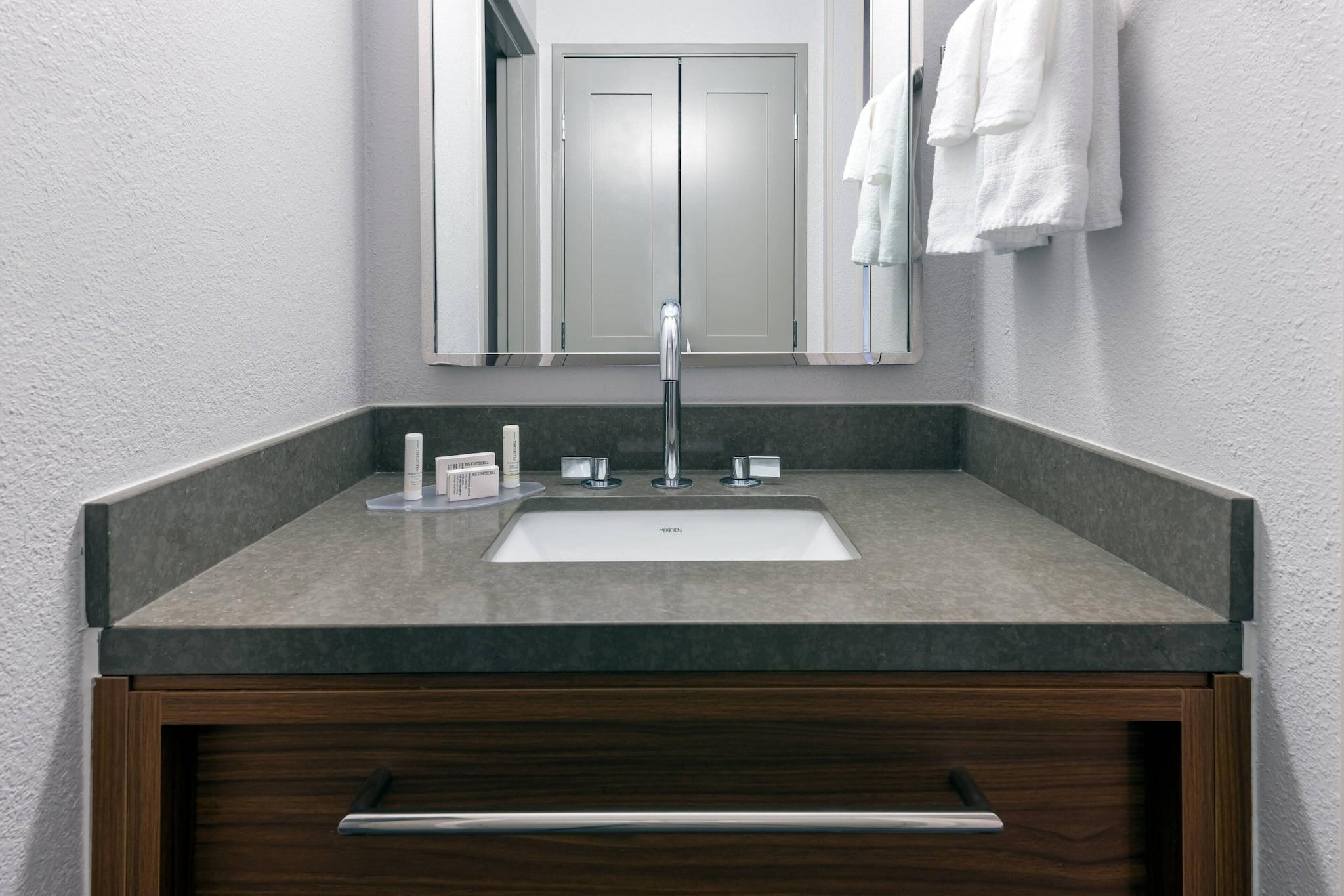 Quadruple Two Queen Beds