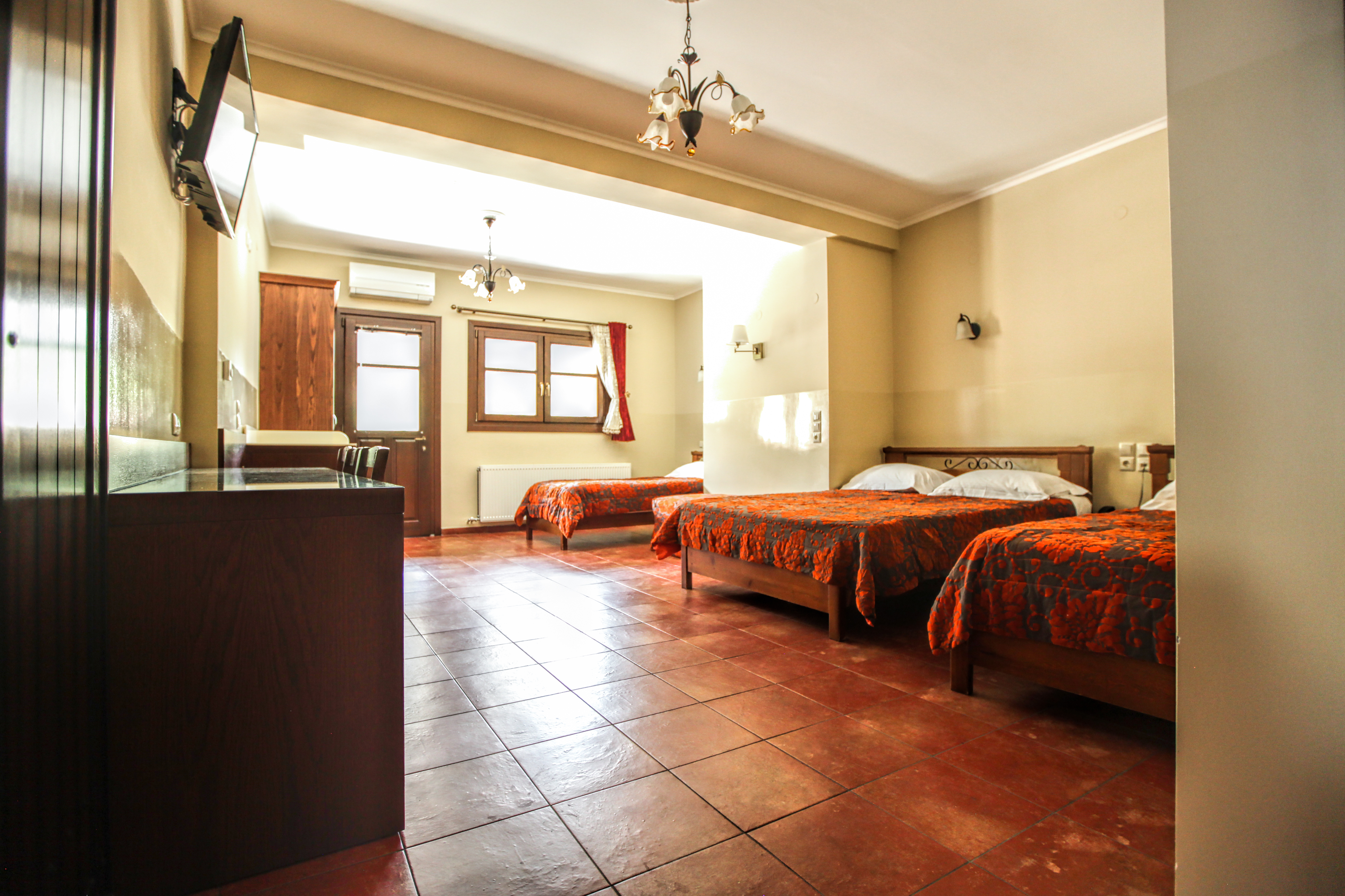 Quadruple Capacity 4