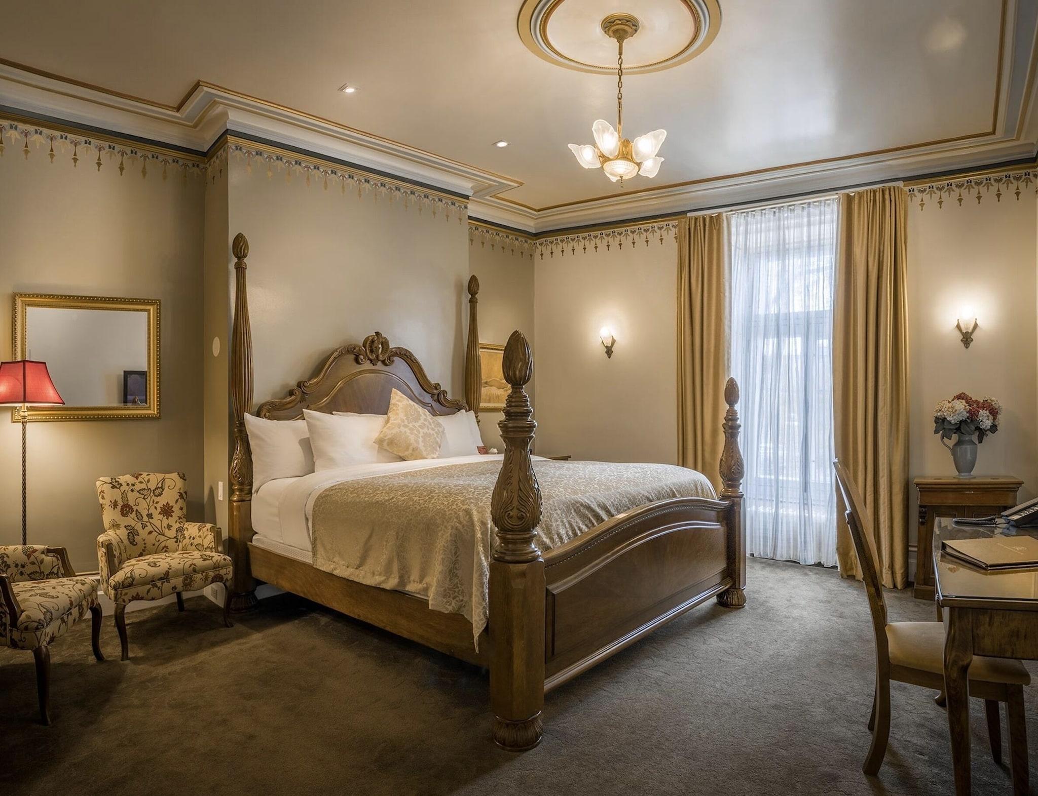 Junior Suite King Size Bed