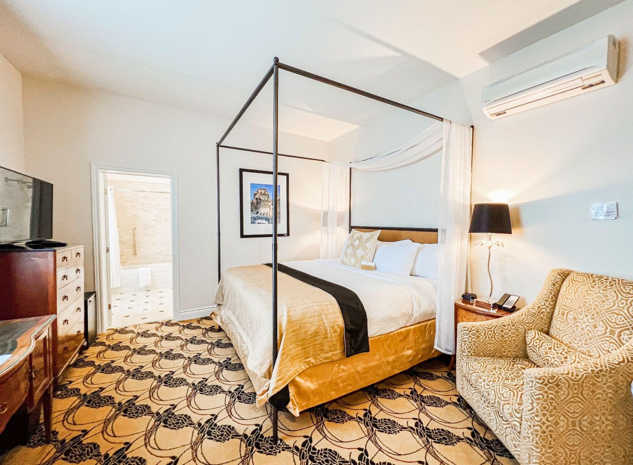 Double Deluxe King Bed