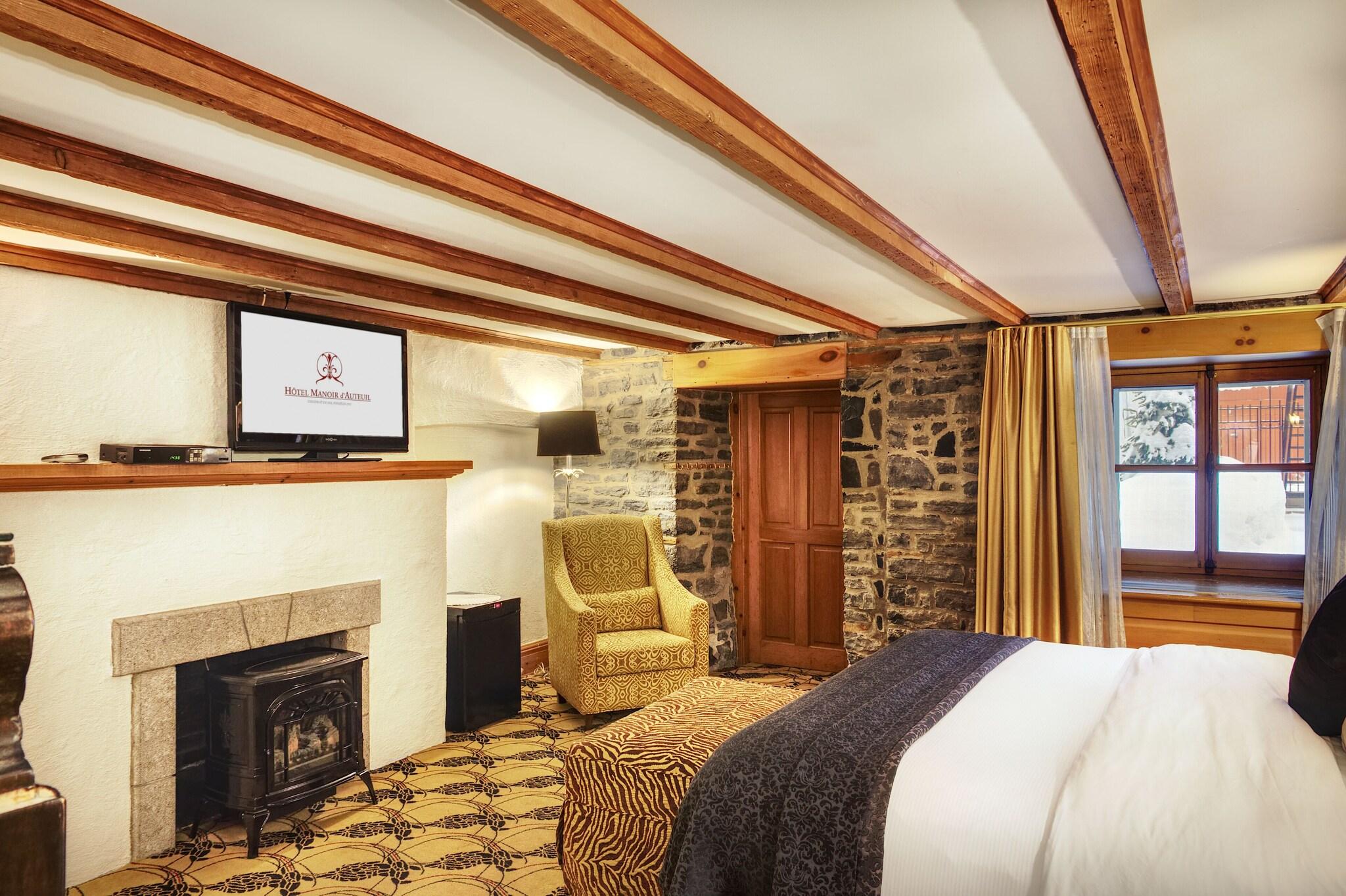 Double Deluxe King Bed