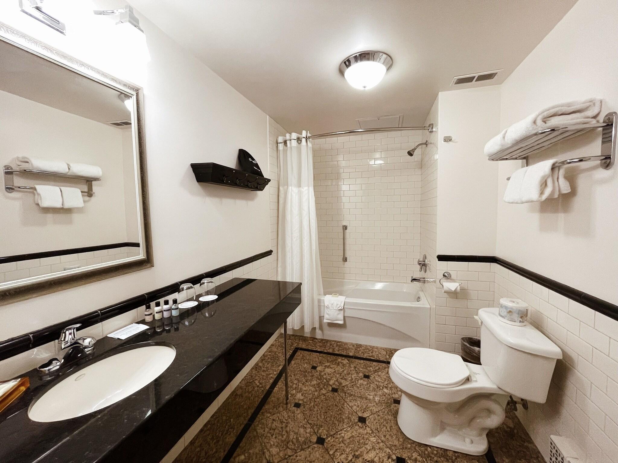 Junior Suite Executive King Bed