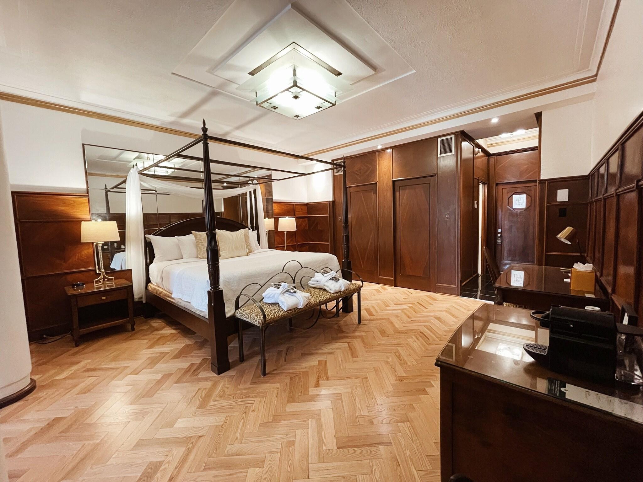 Junior Suite Executive King Bed