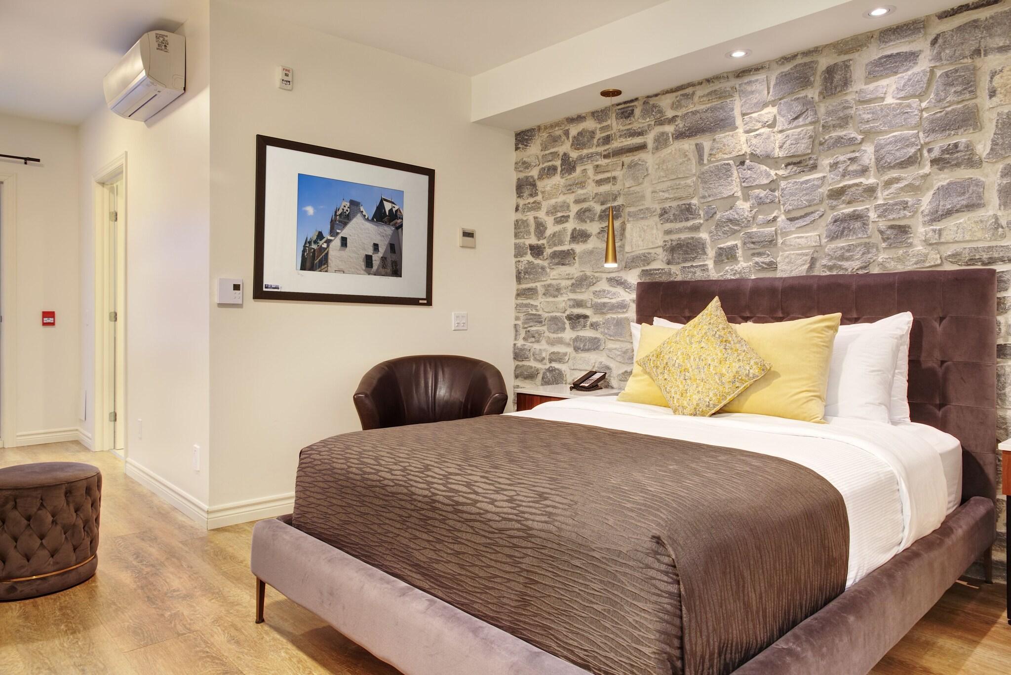 Double Classic Queen Bed