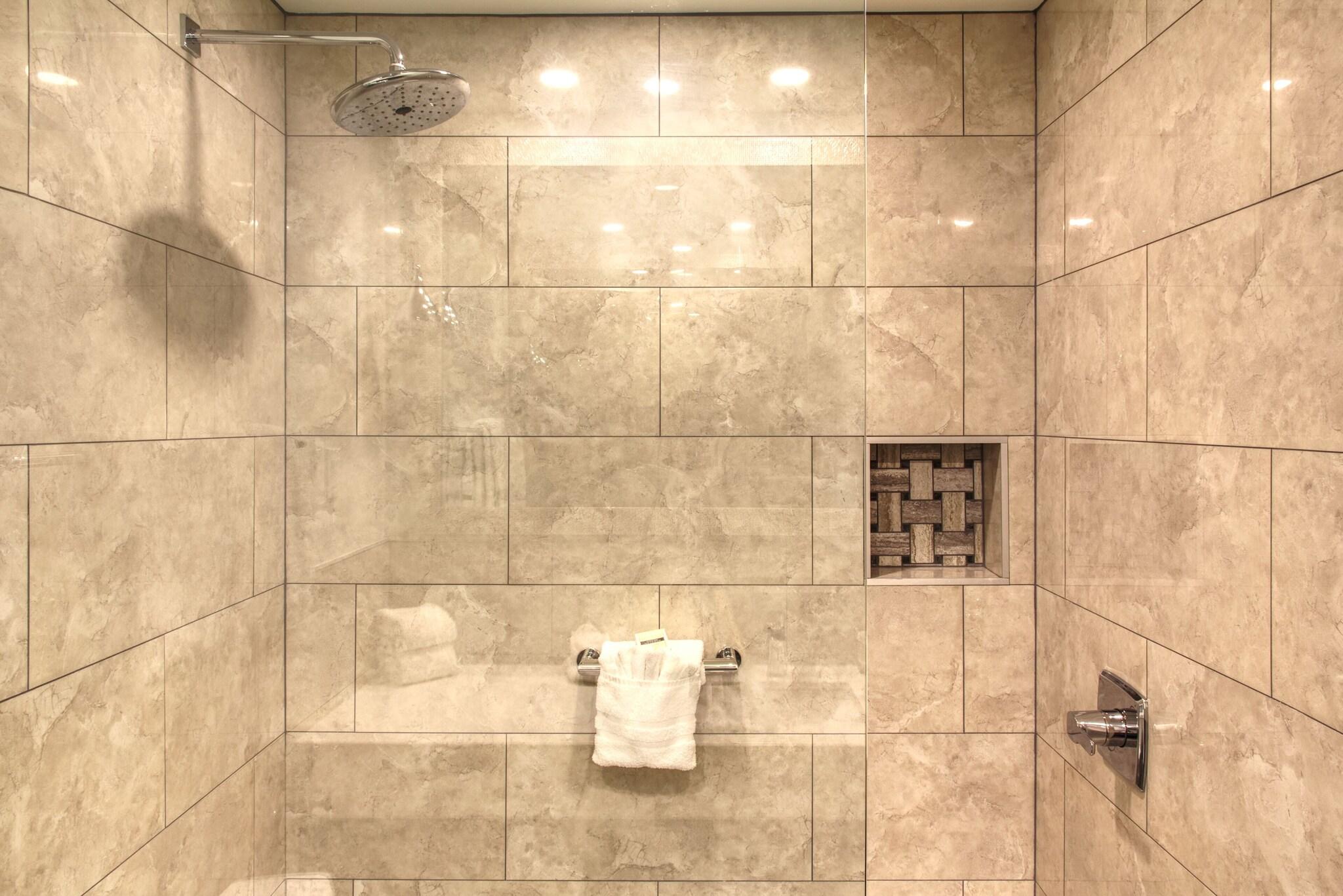 Double Deluxe King Bed