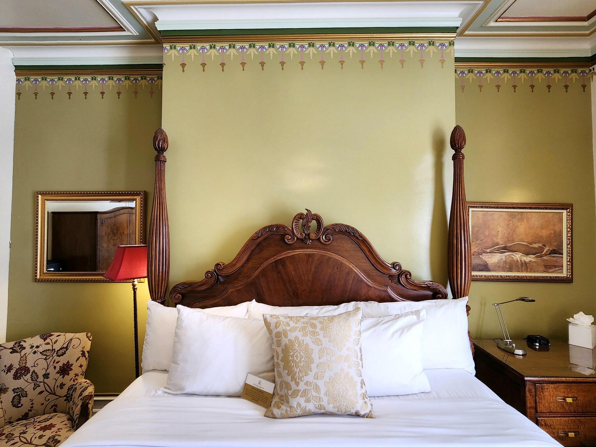 Junior Suite King Size Bed