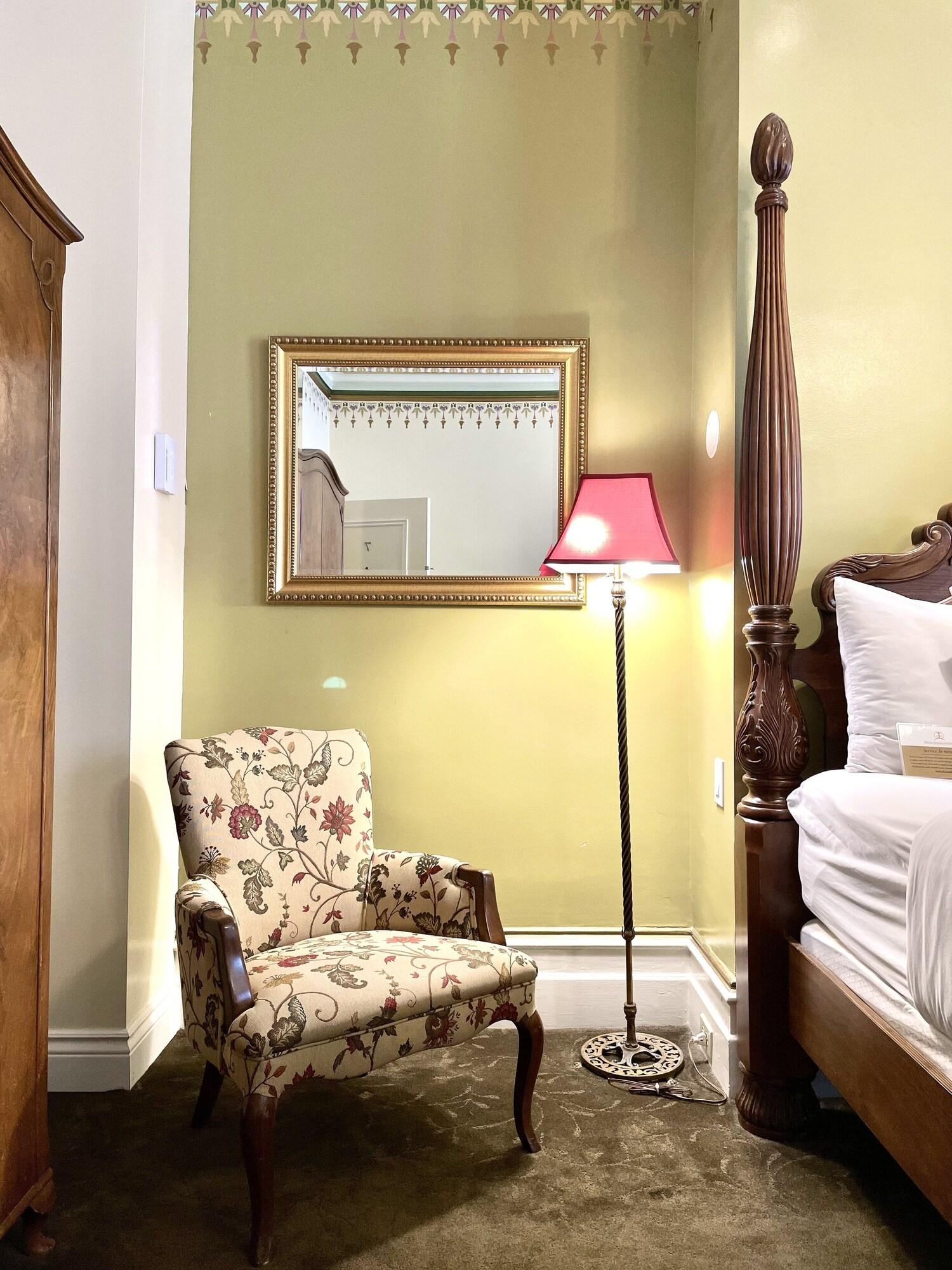 Junior Suite King Size Bed