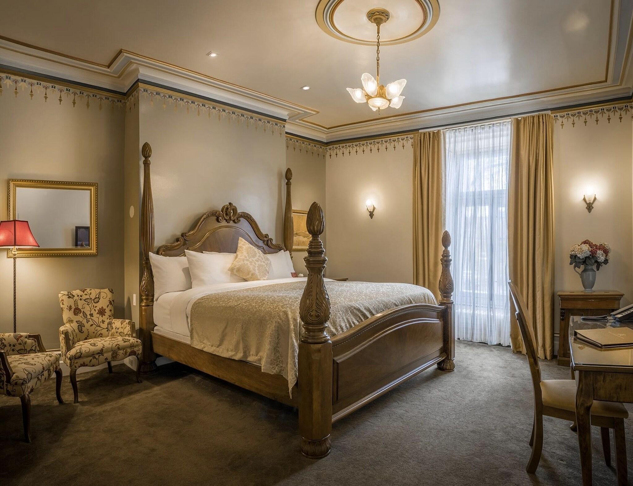 Junior Suite King Size Bed