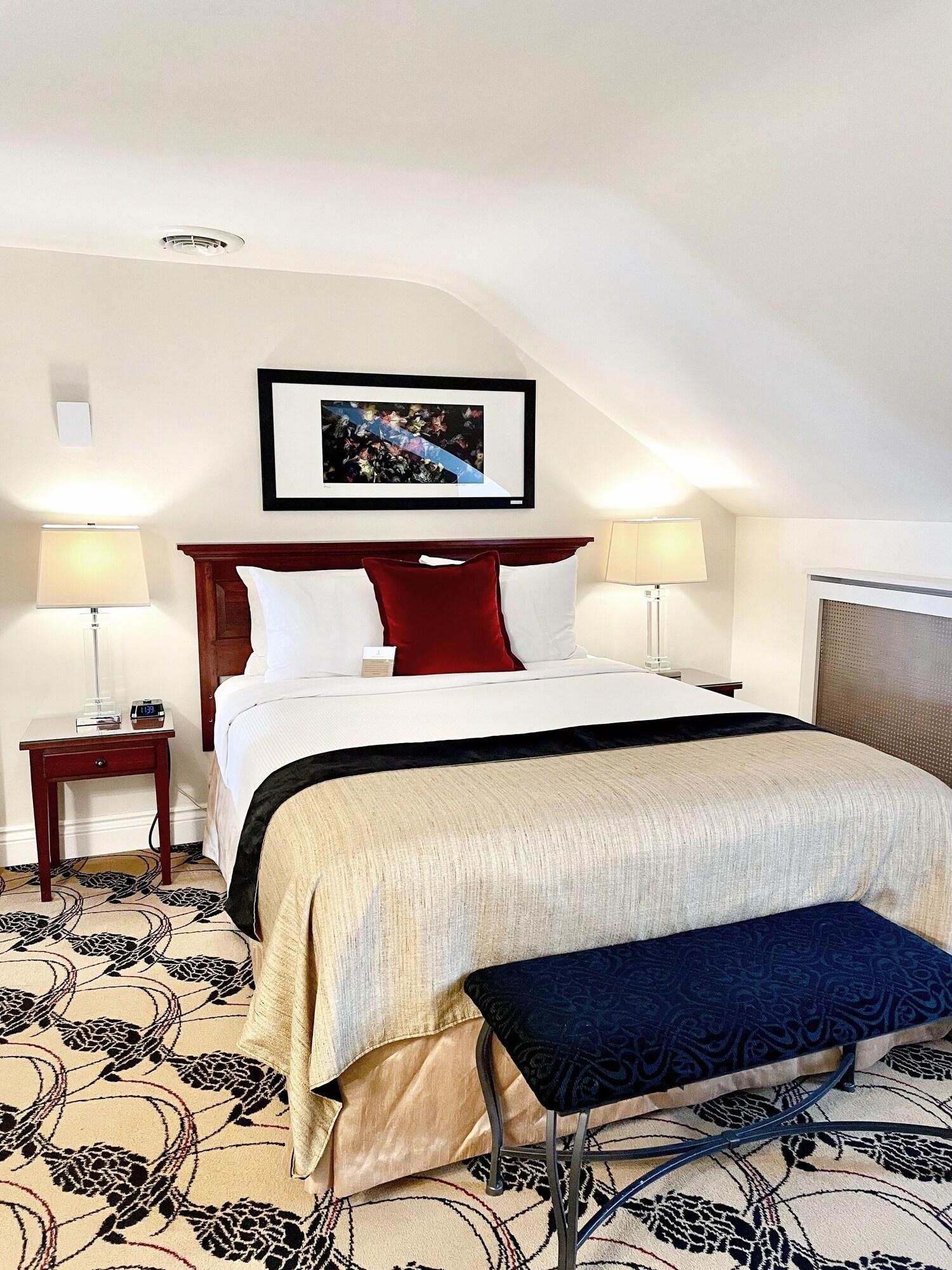 Double Queen Size Bed