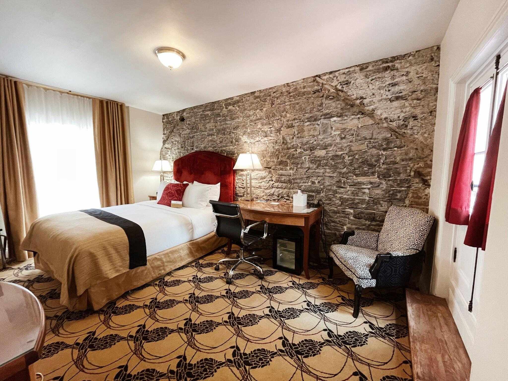 Double Classic Queen Bed