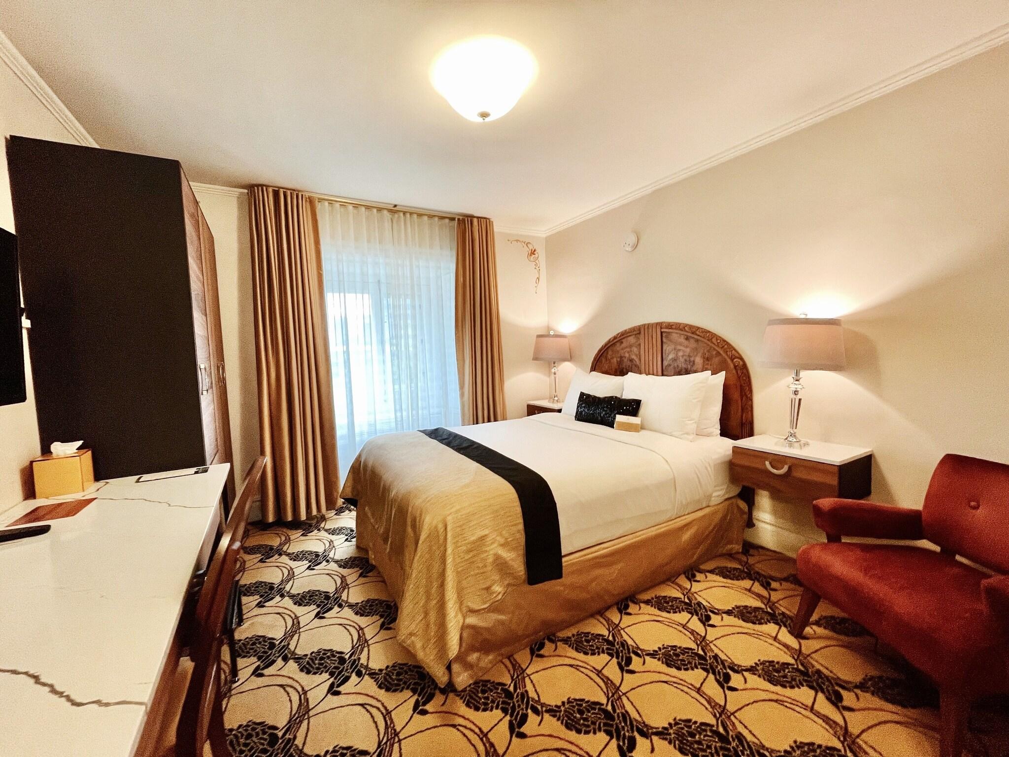 Double Queen Size Bed