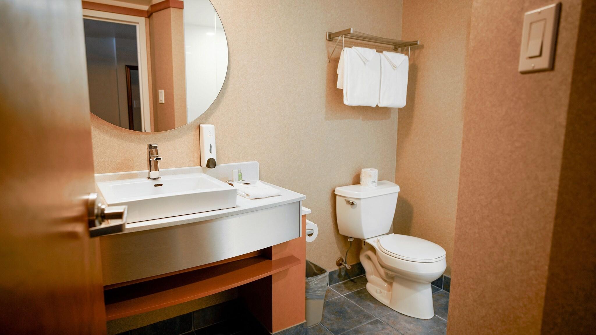 Double Classic Queen Bed