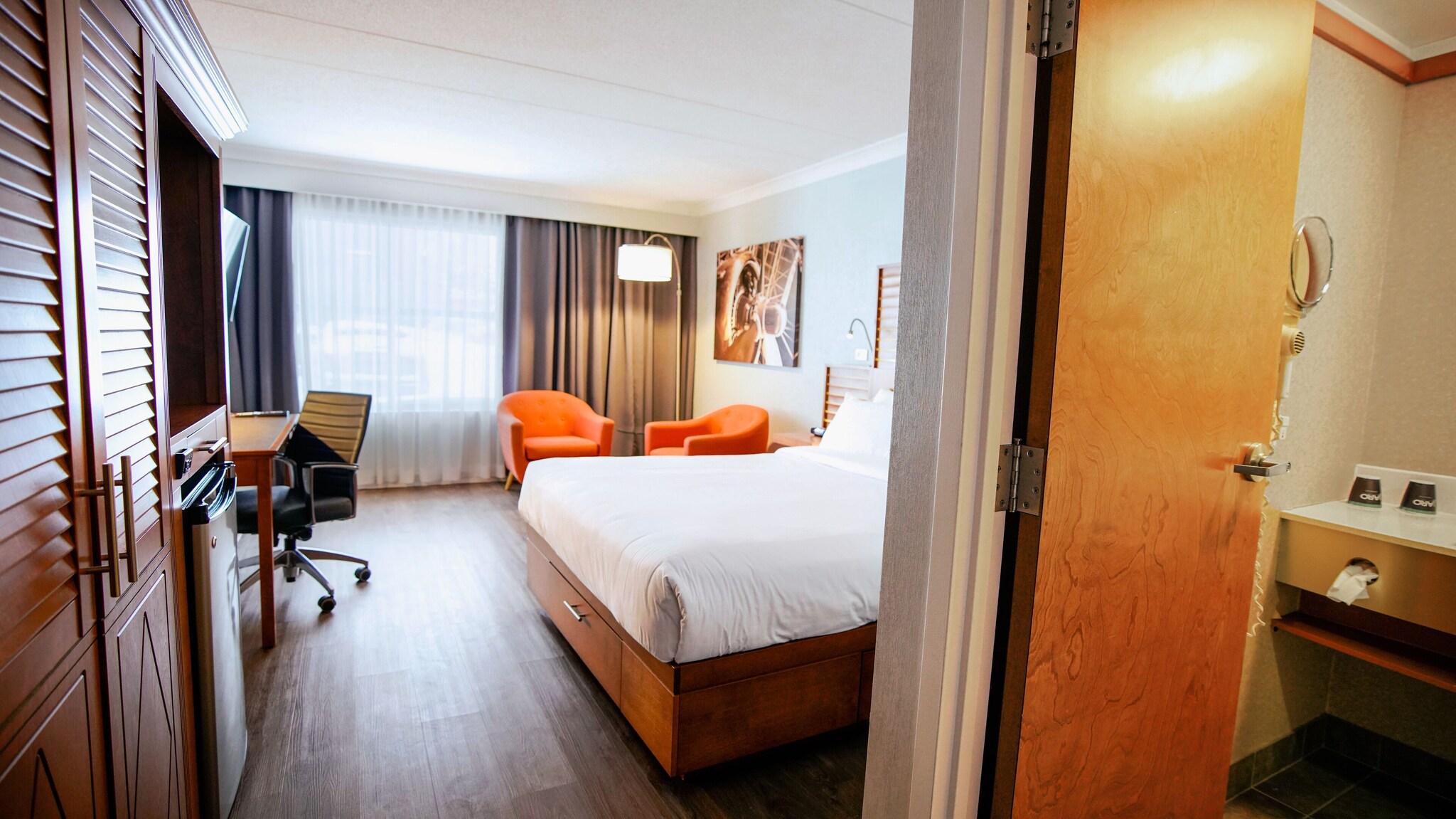 Double Classic Queen Bed