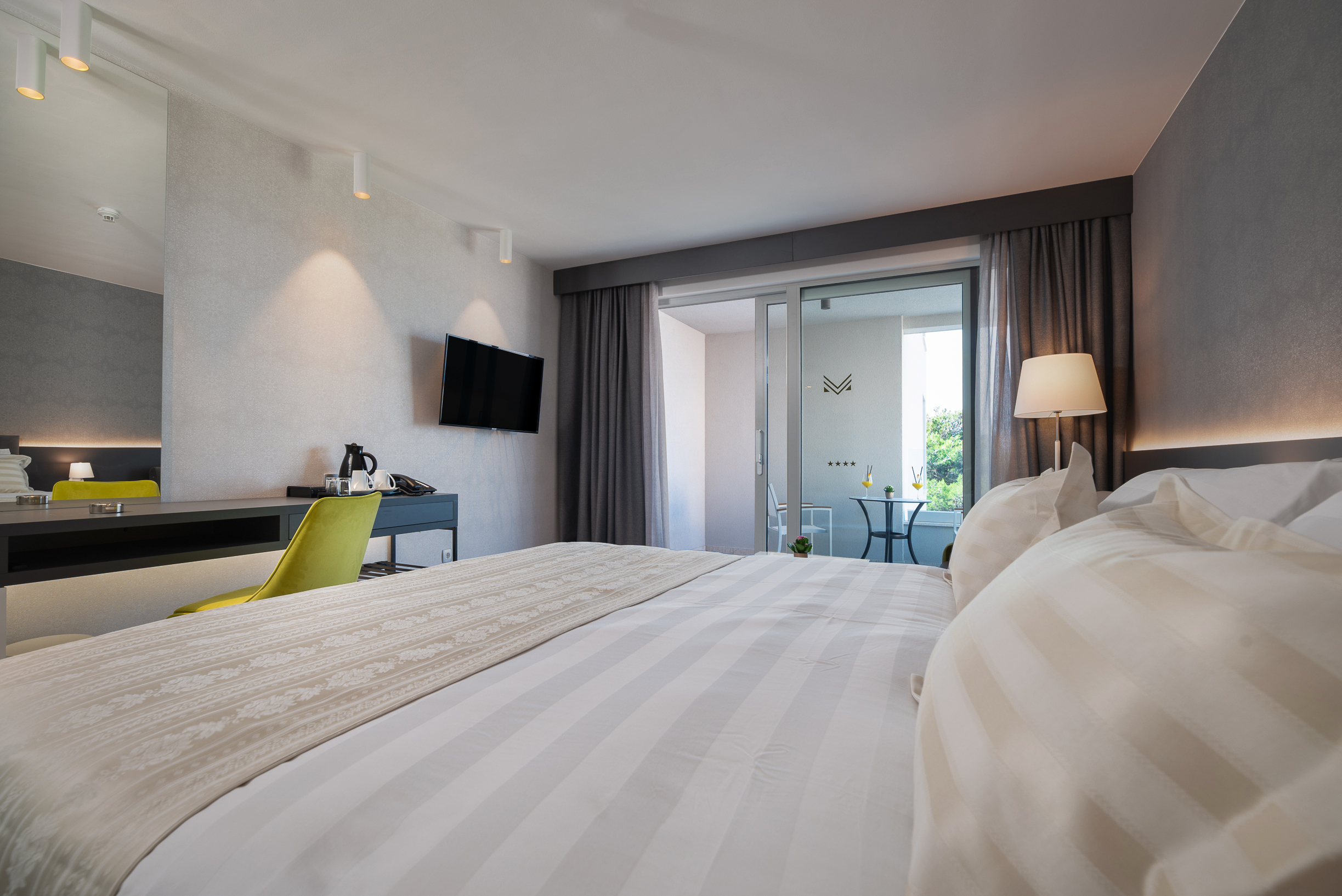 Double Deluxe Partial Ocean View