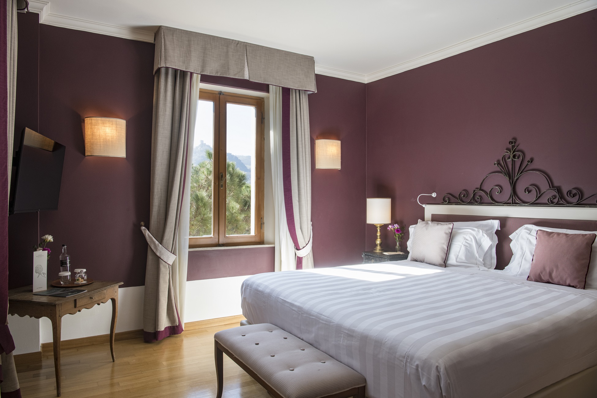 Junior Suite with Views