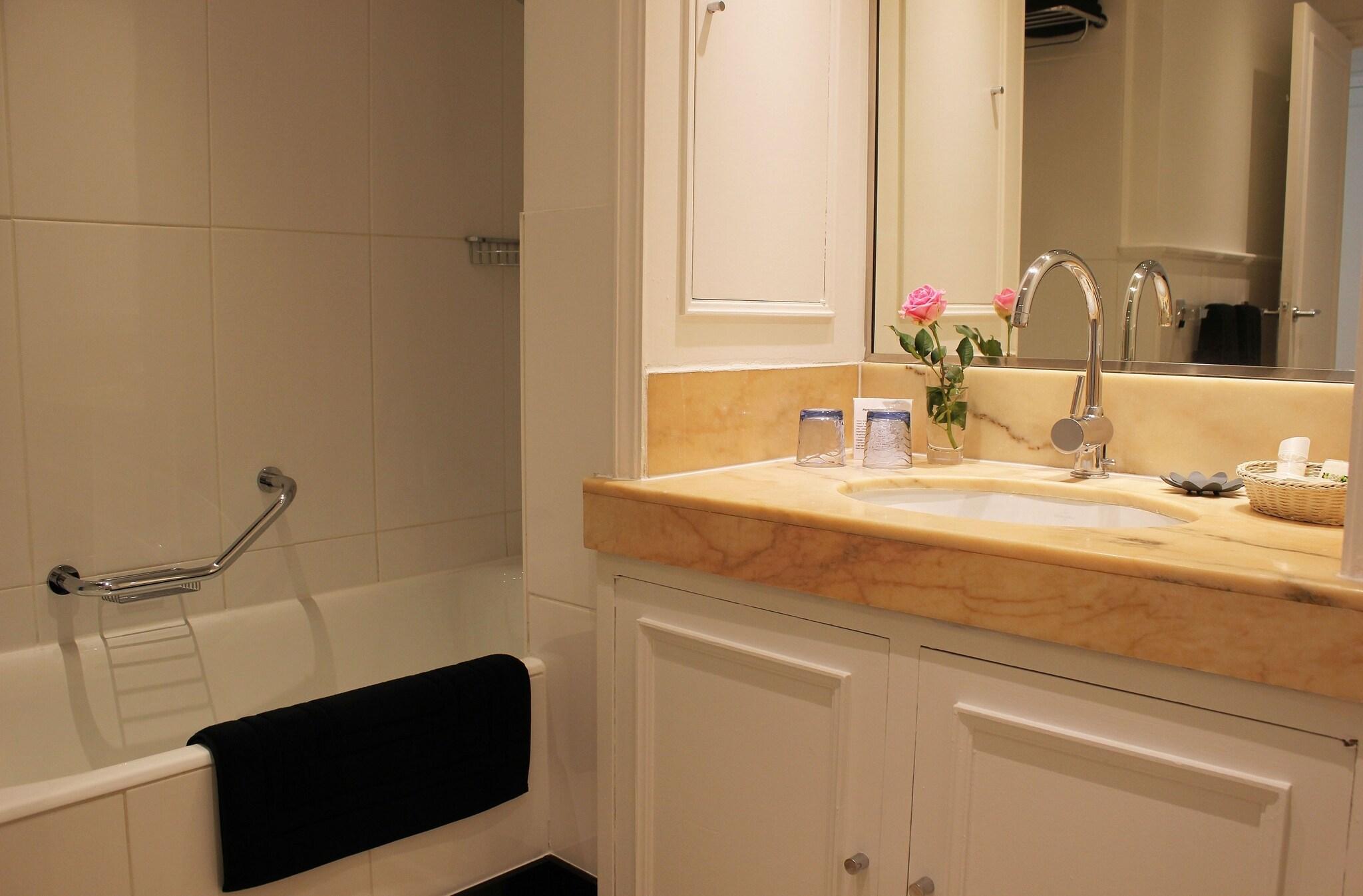 Double Classic City View