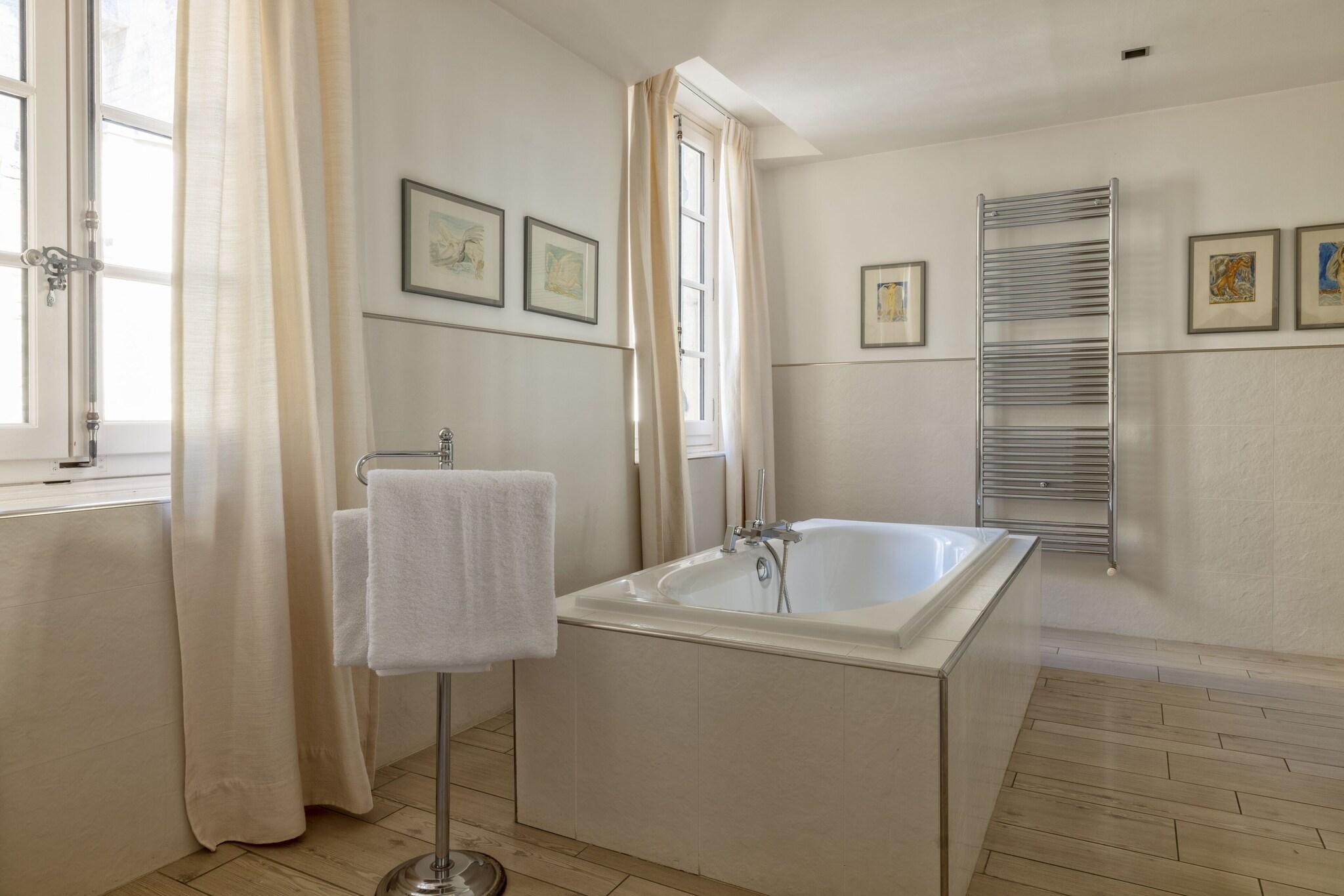 Double or Twin Deluxe