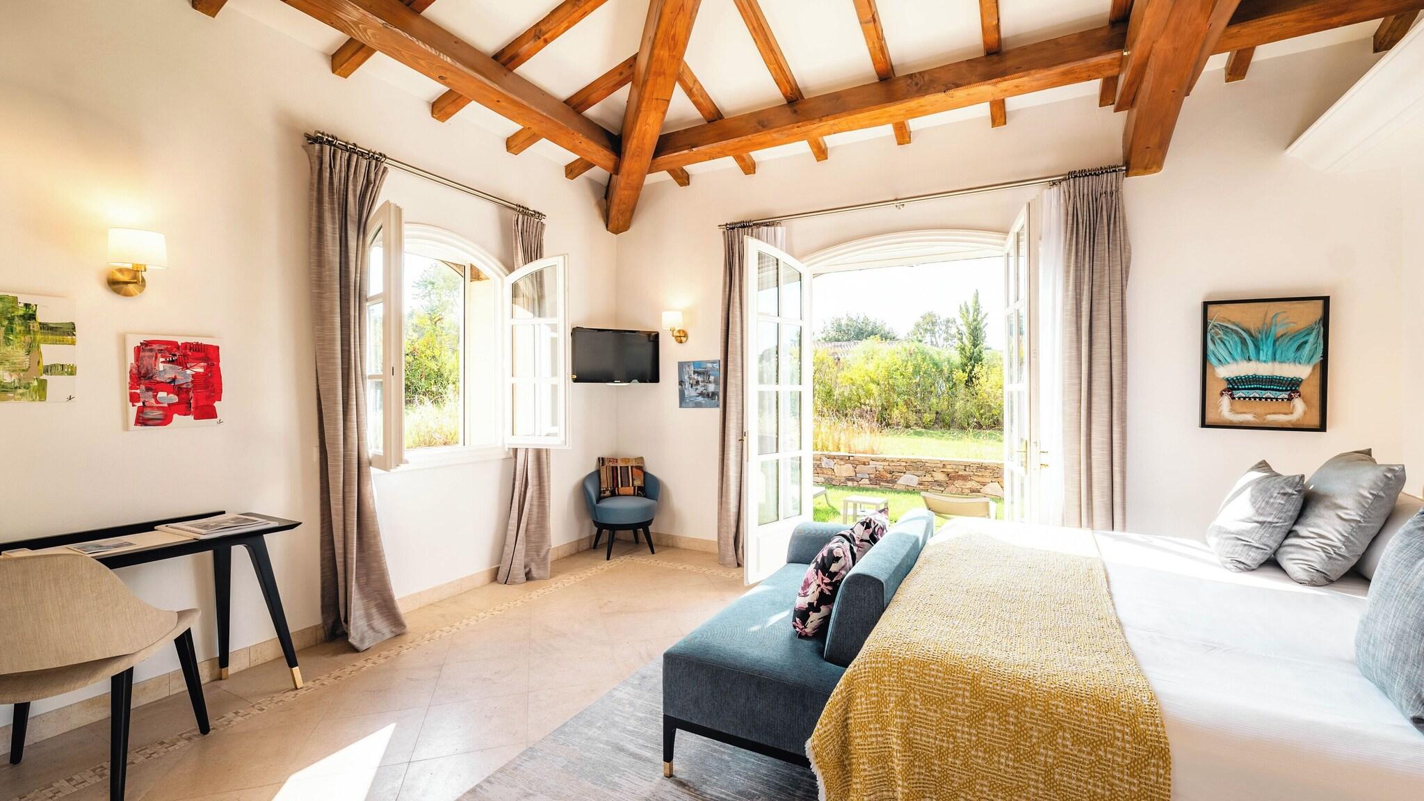 Villa Two Queen Beds