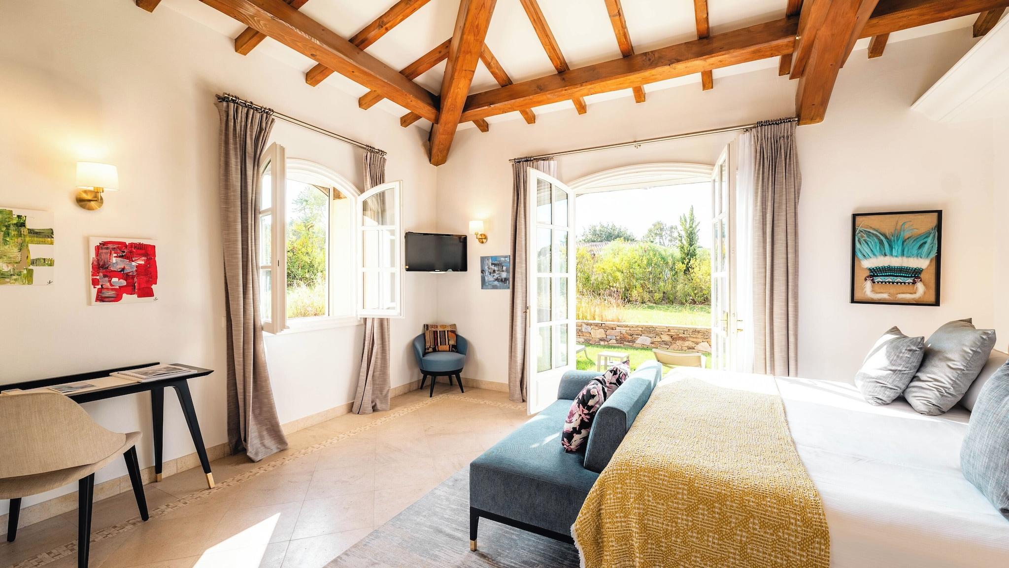 Villa Two Queen Beds