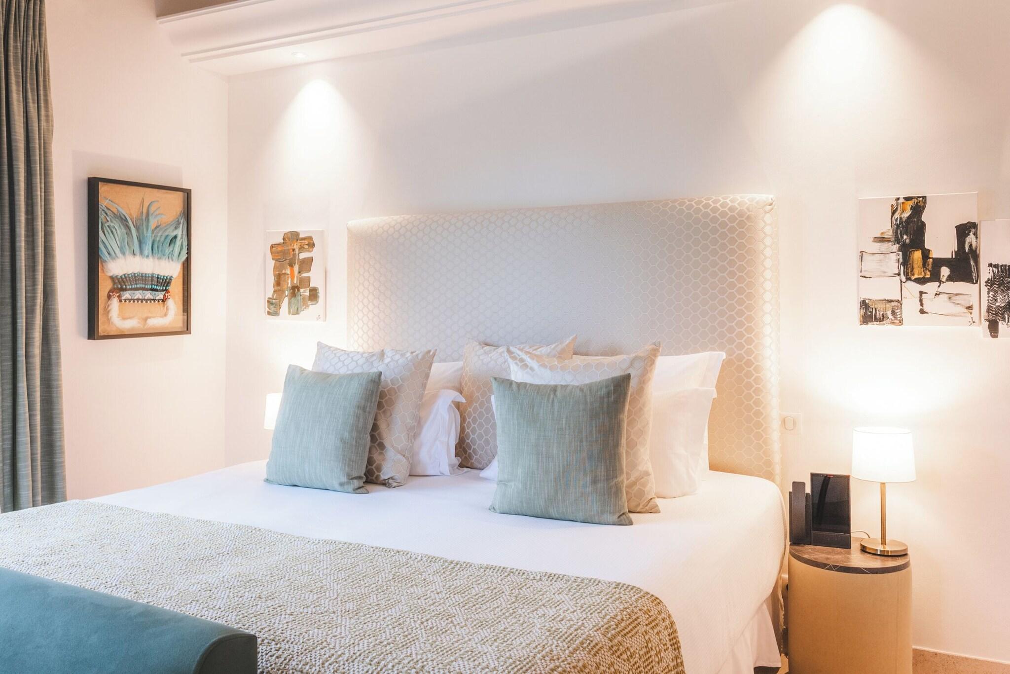 Villa Two Queen Beds