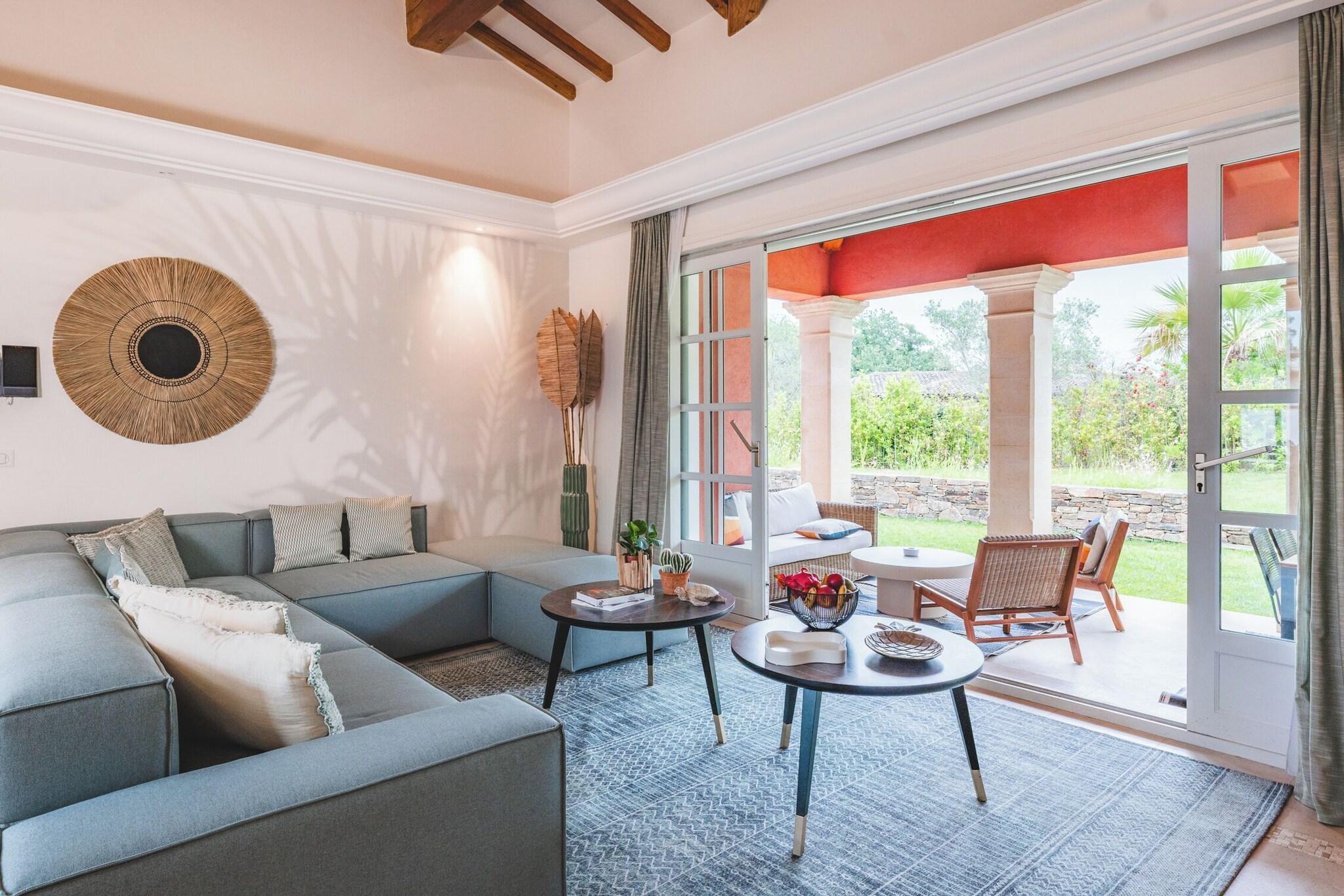 Villa Two Queen Beds