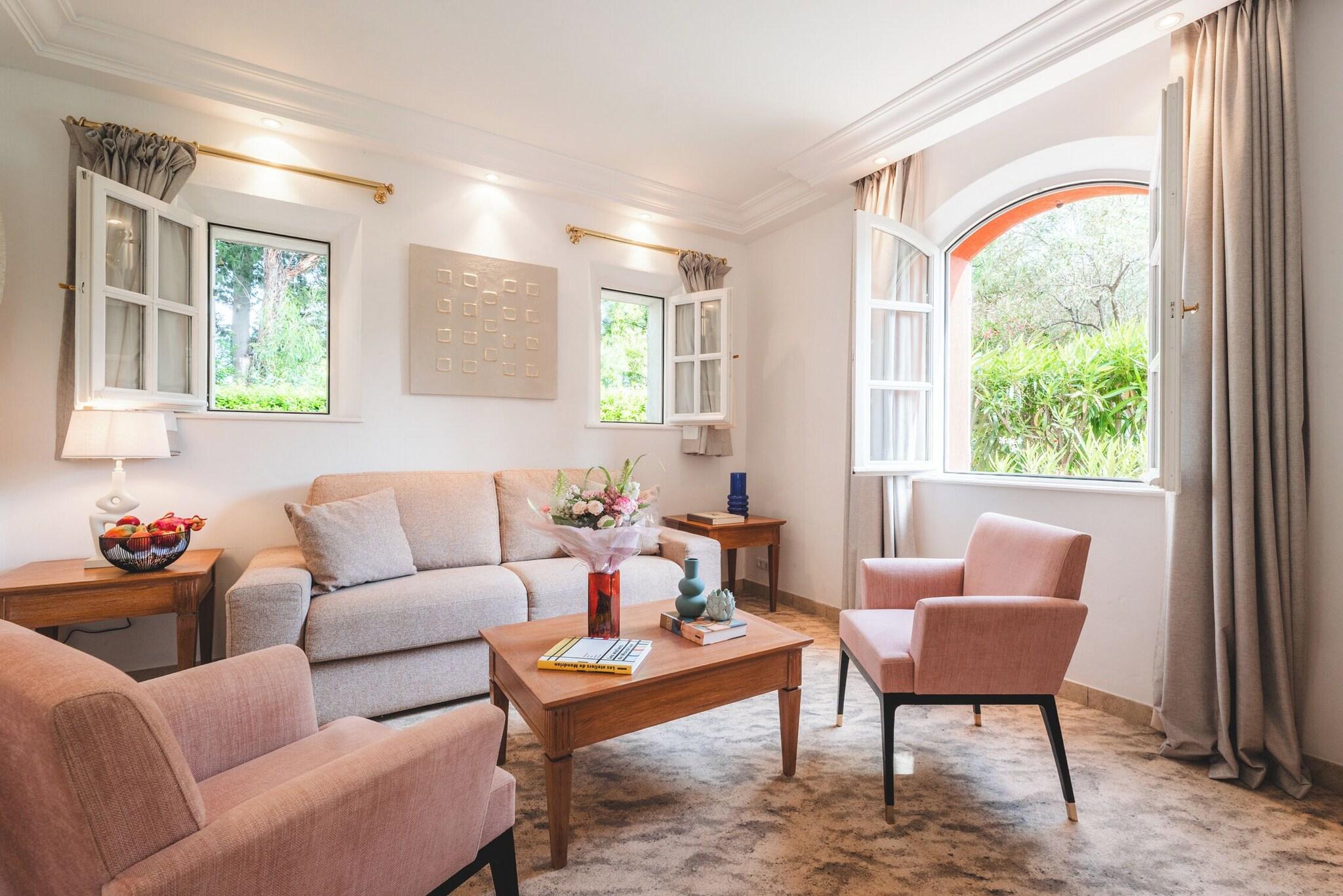 Suite Queen Size Bed