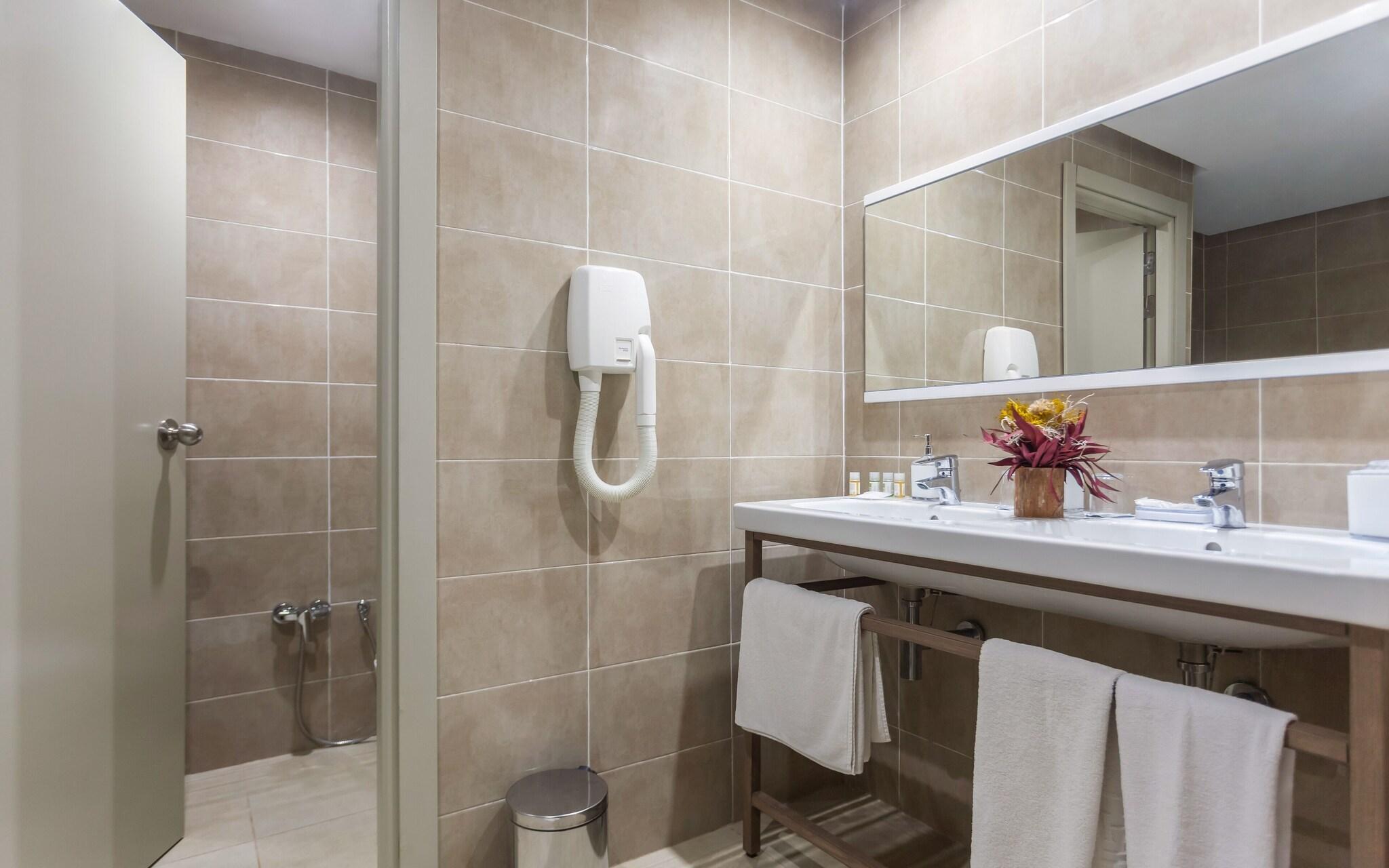 Suite Deluxe King Bed