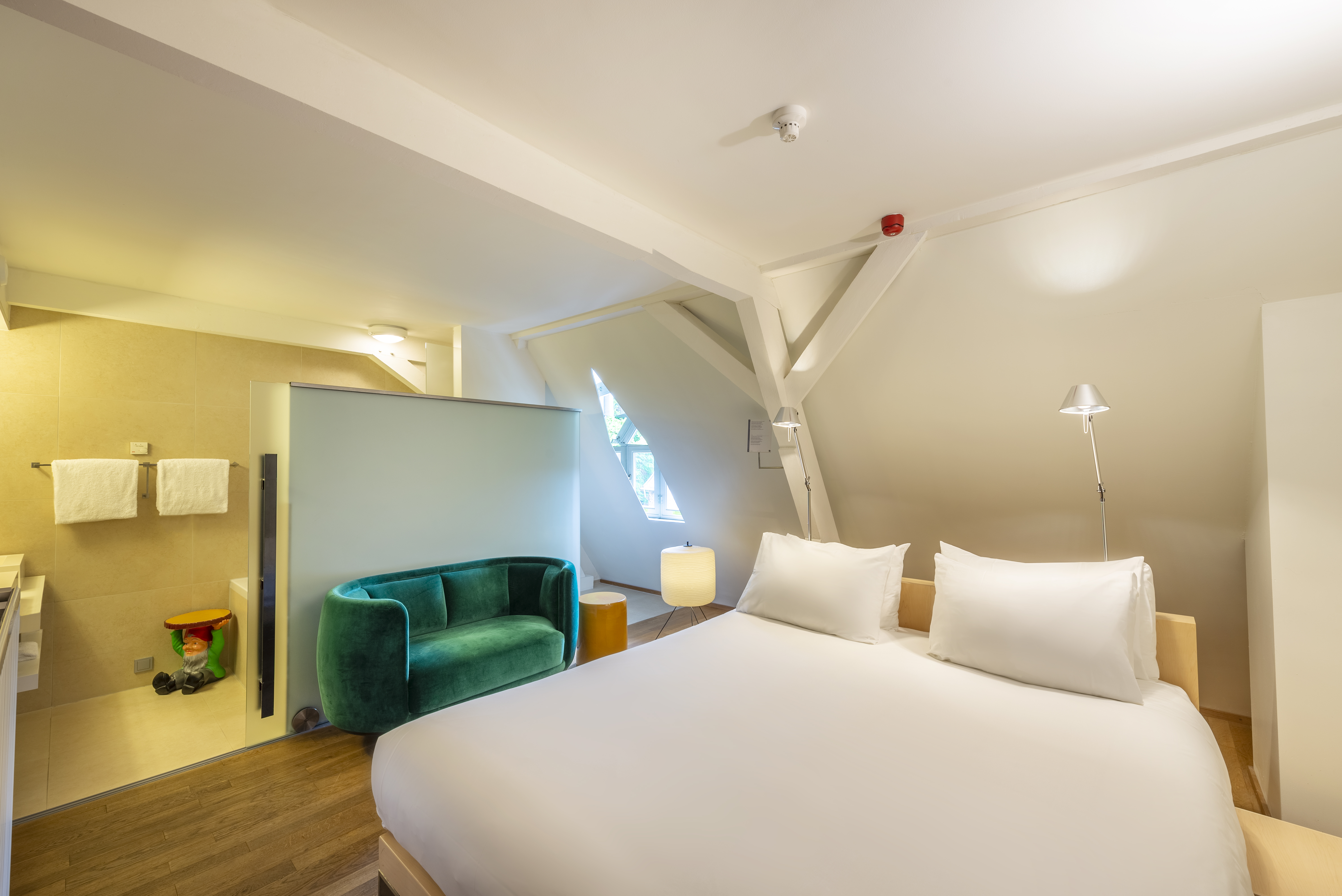 Double Superior King Bed