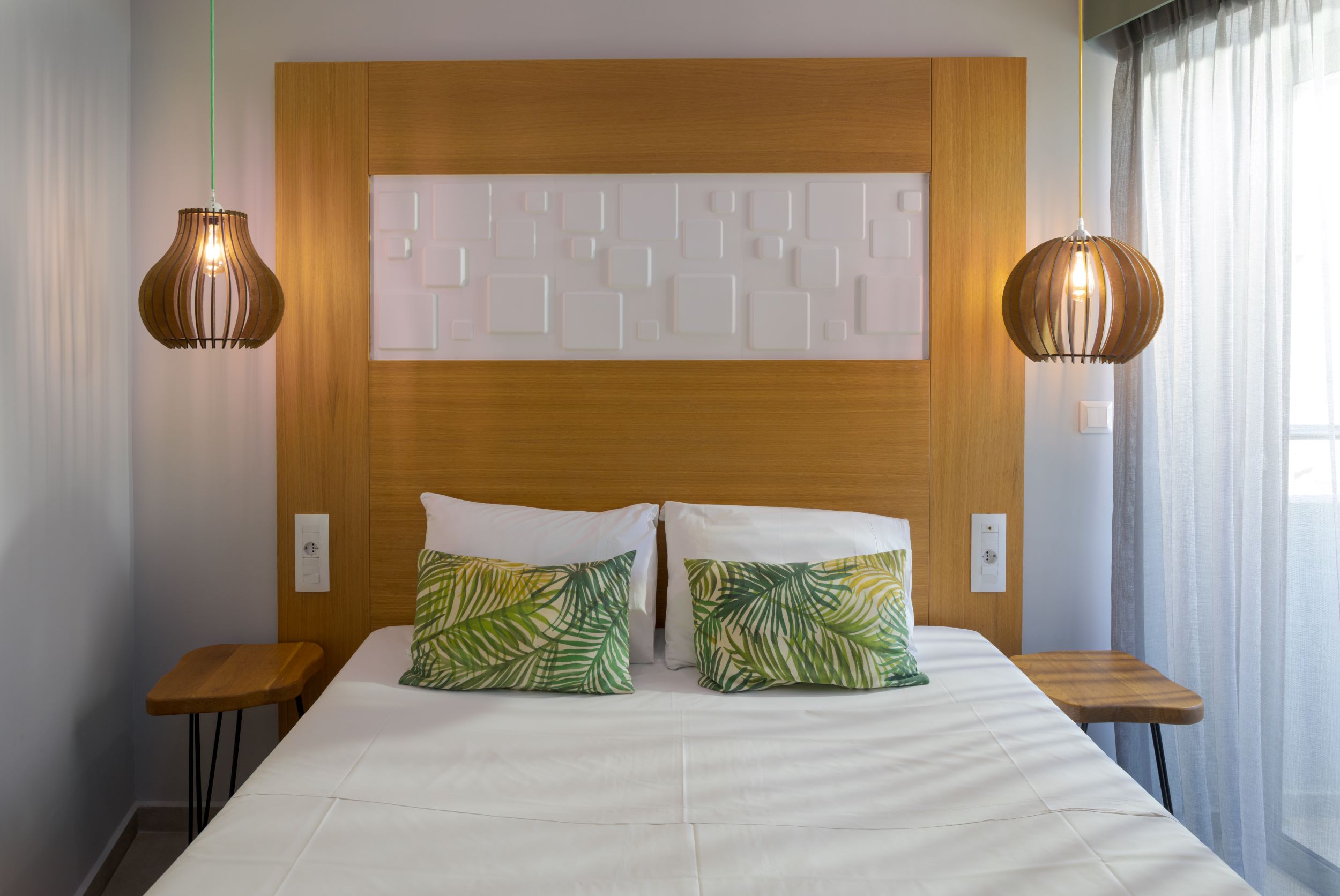 Double or Twin Standard