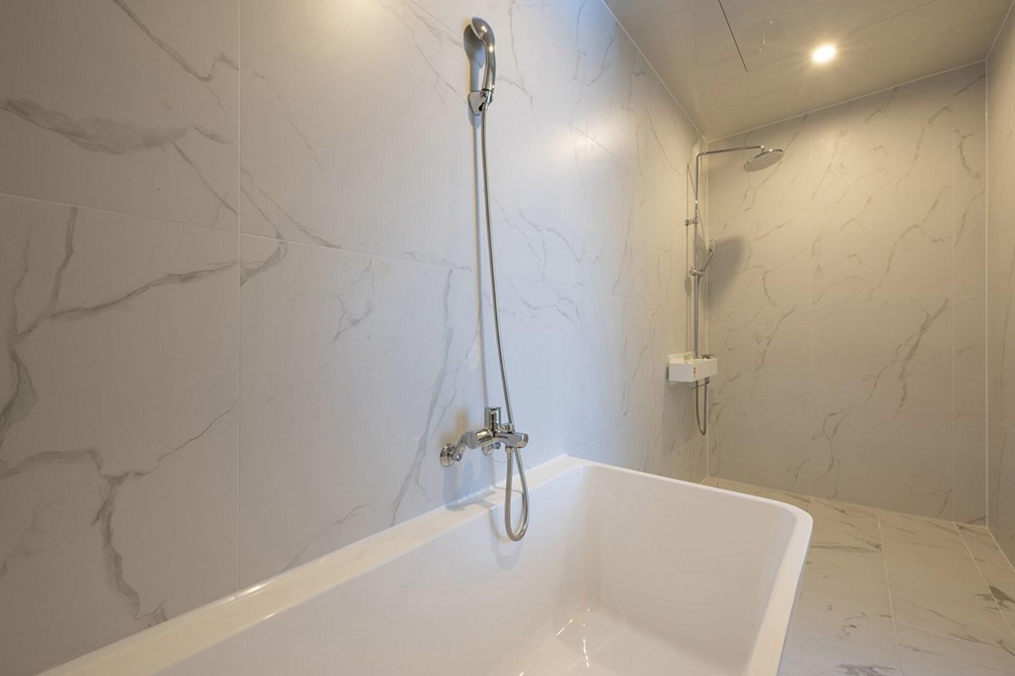 Suite with Double Bed