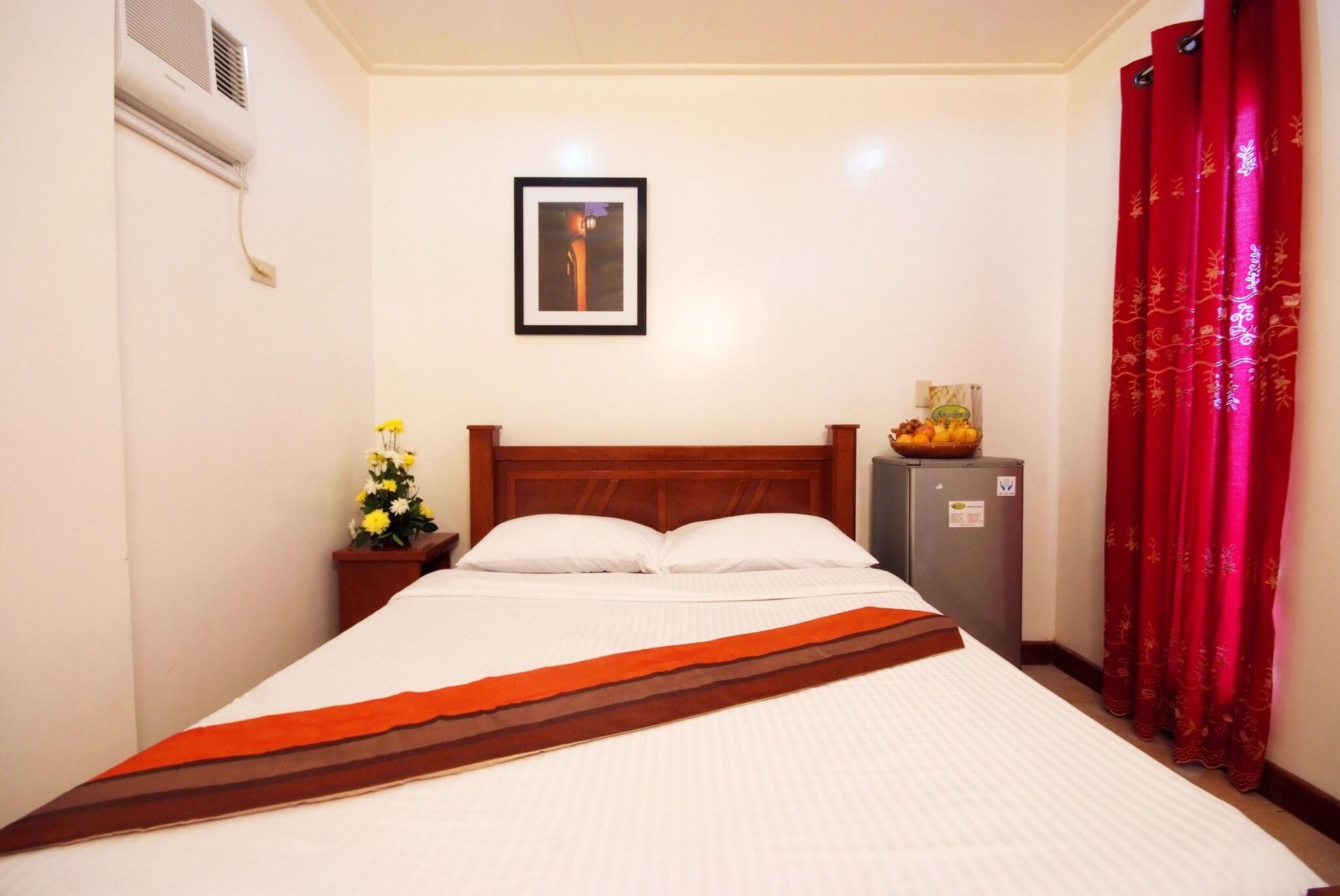 Cabin Queen Size Bed