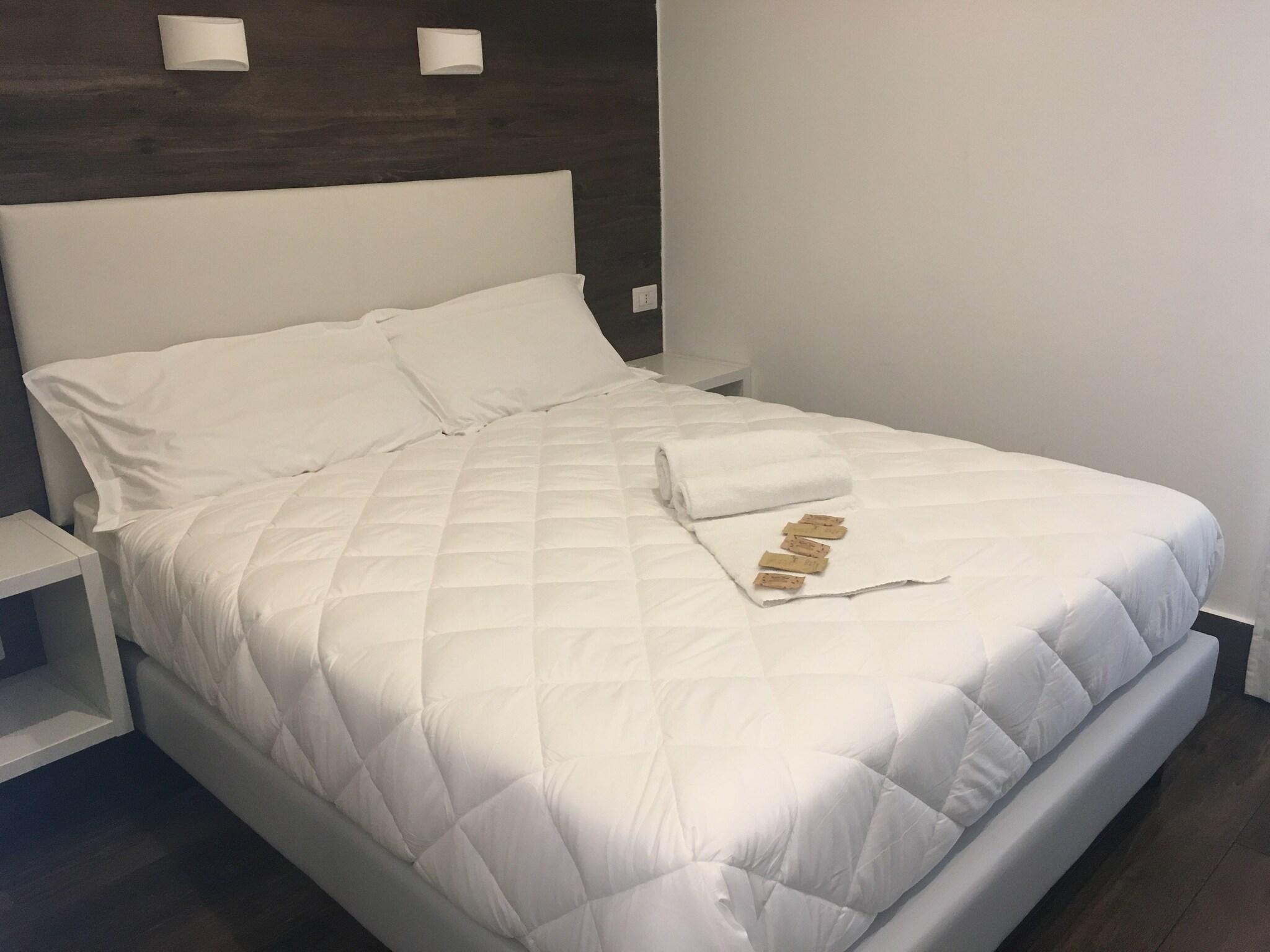 Double Queen Size Bed