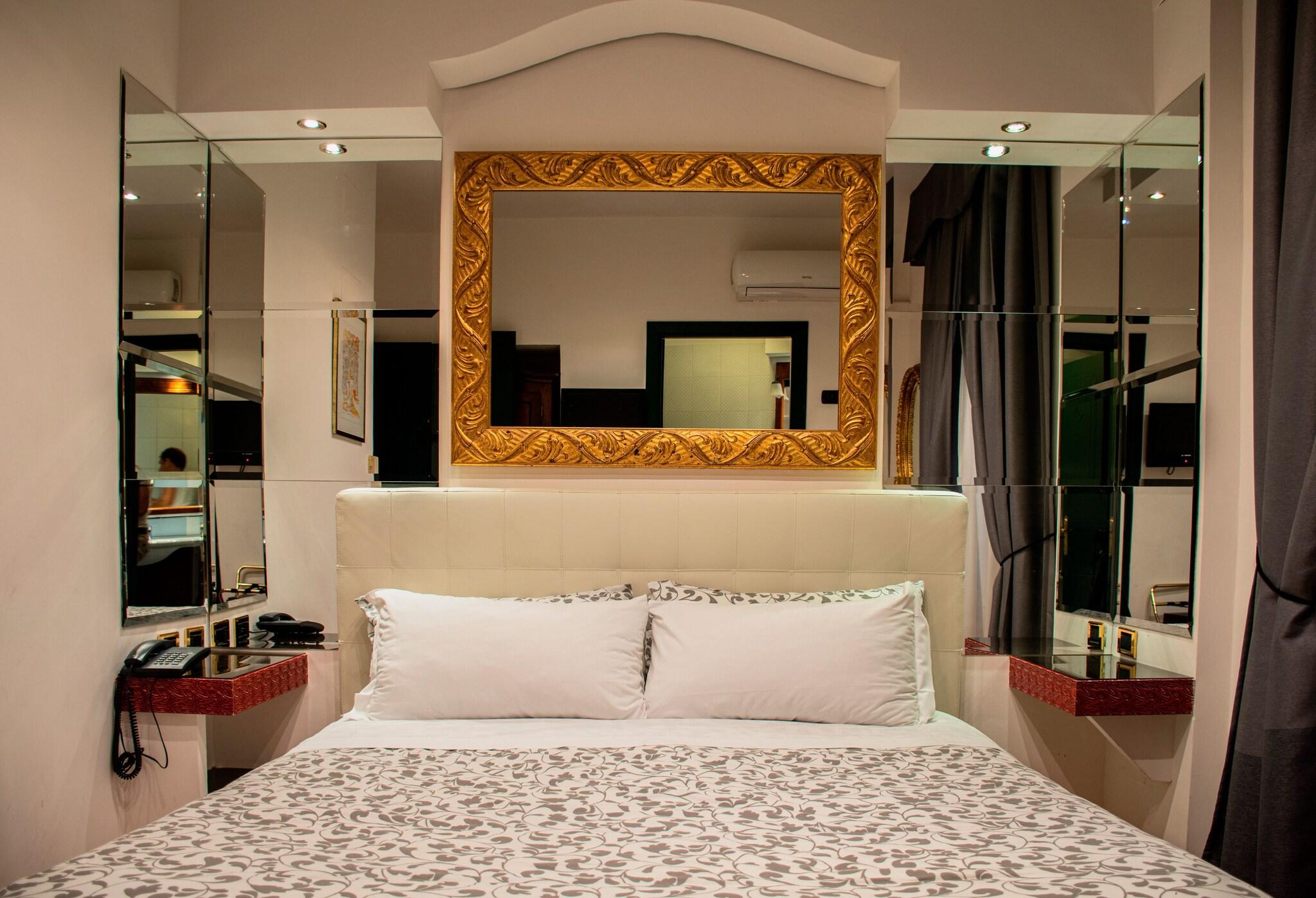 Double Classic Queen Bed