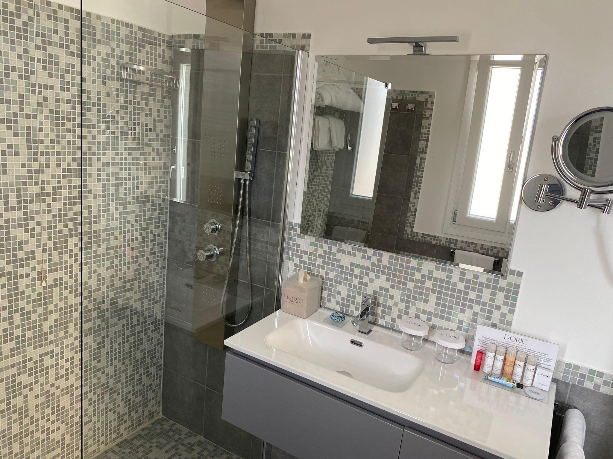 Double Queen Size Bed