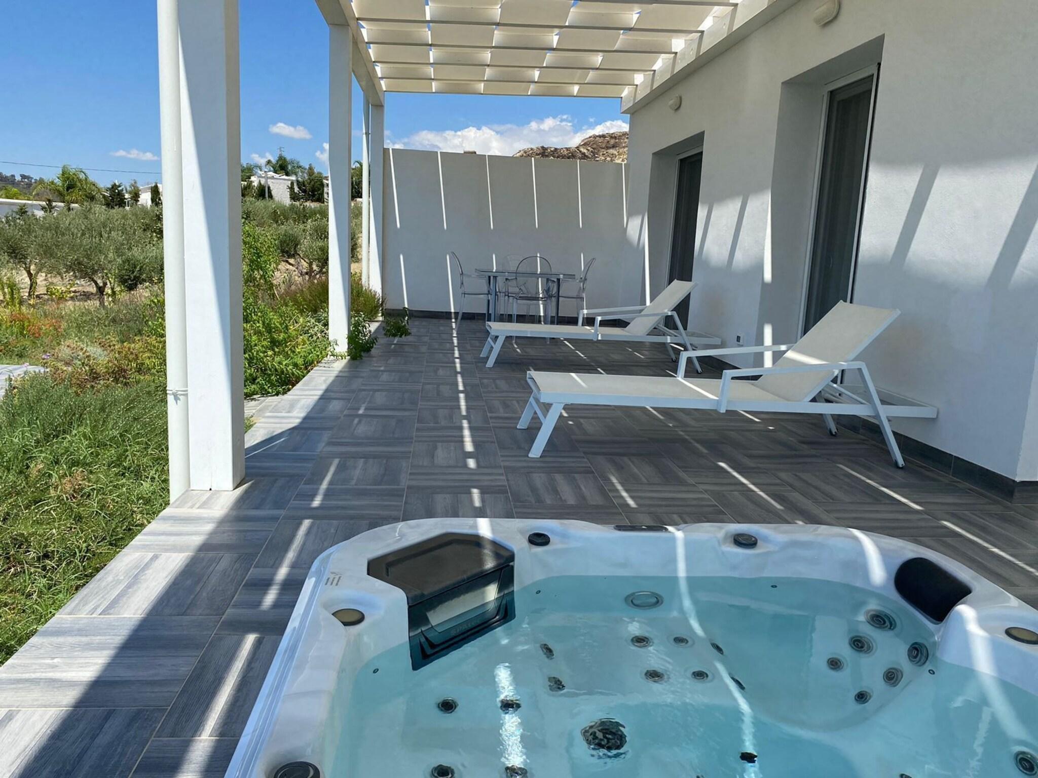 Villa King Bed with Jacuzzi