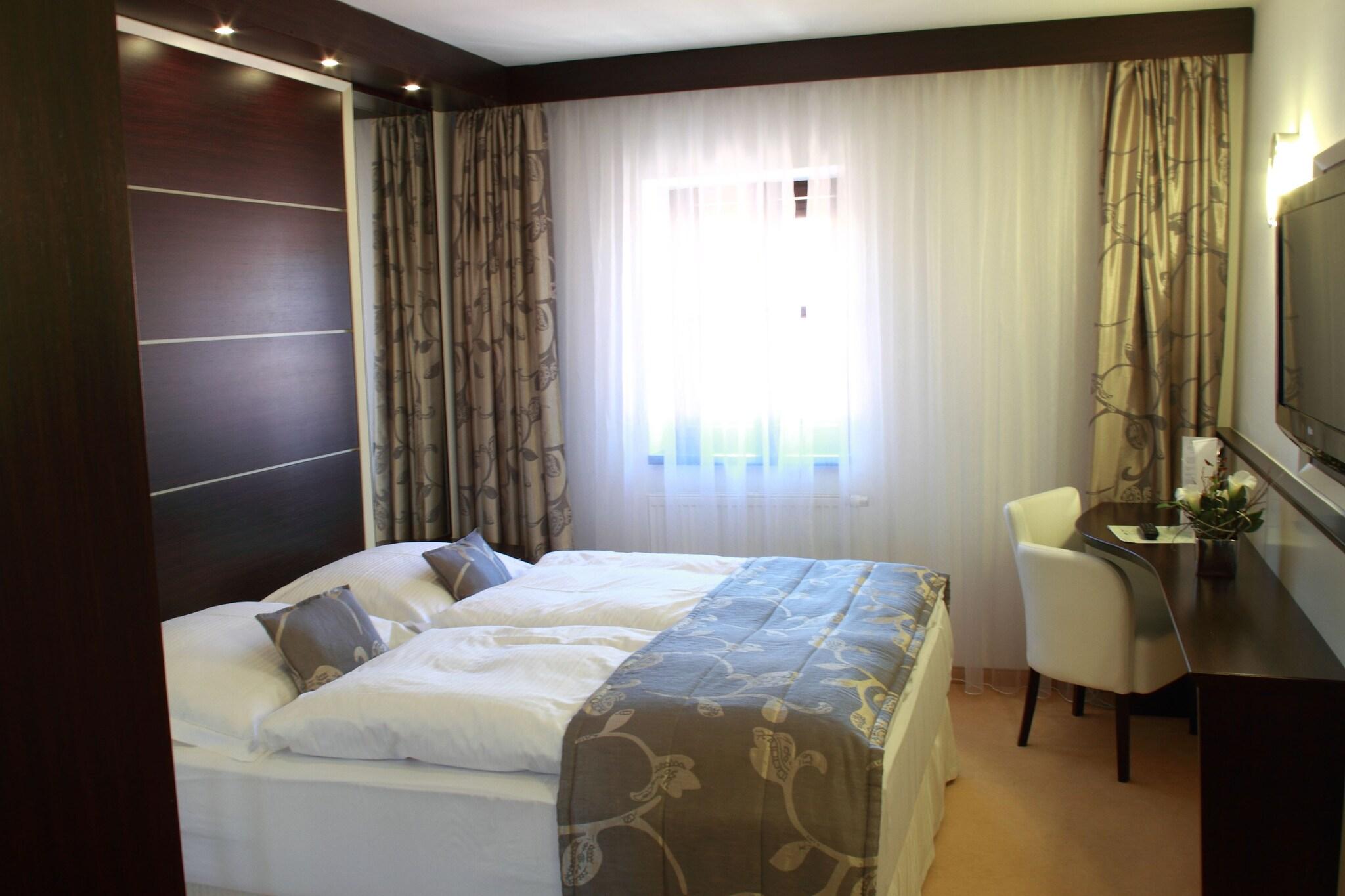 Double King Size Bed