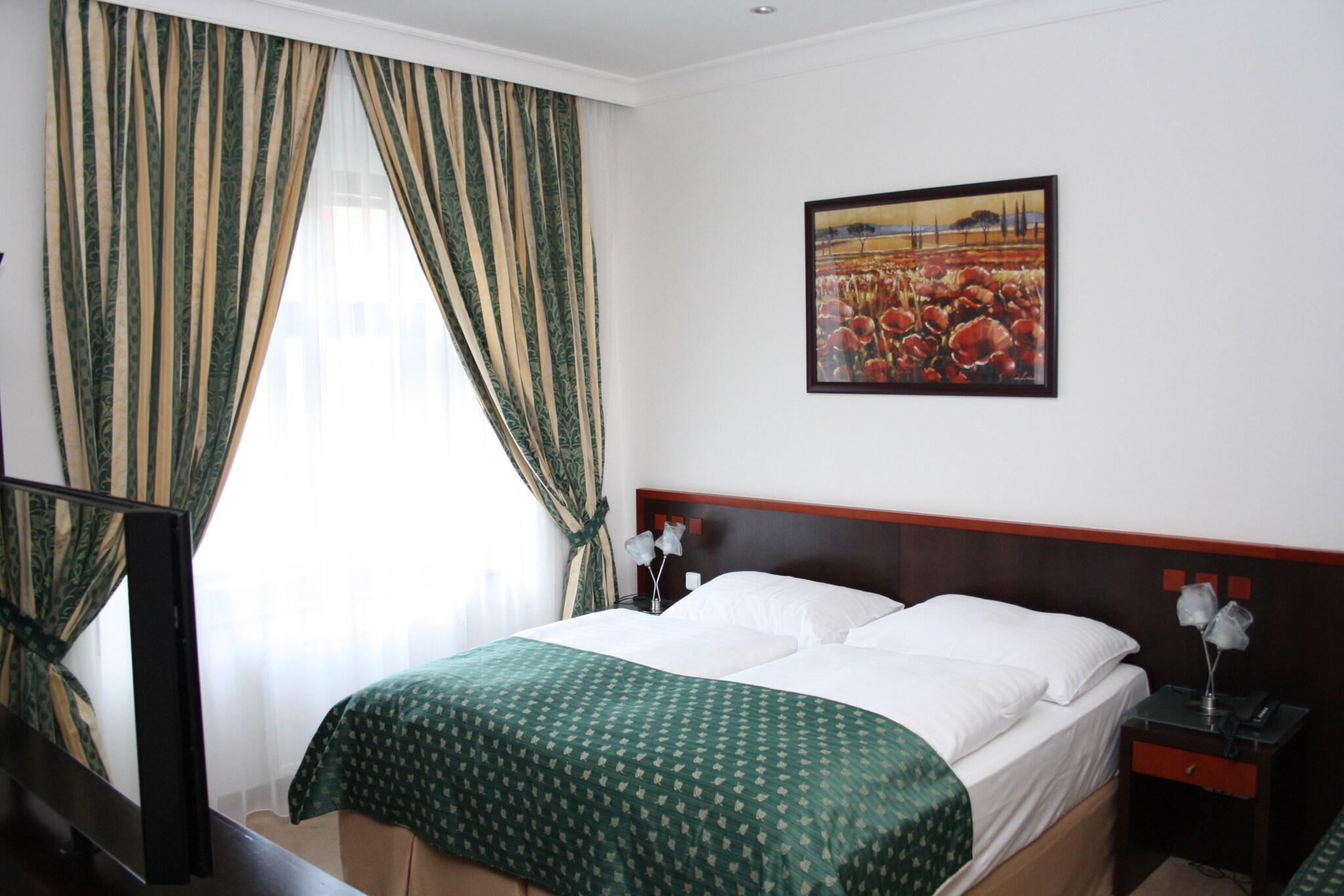 Junior Suite King Size Bed