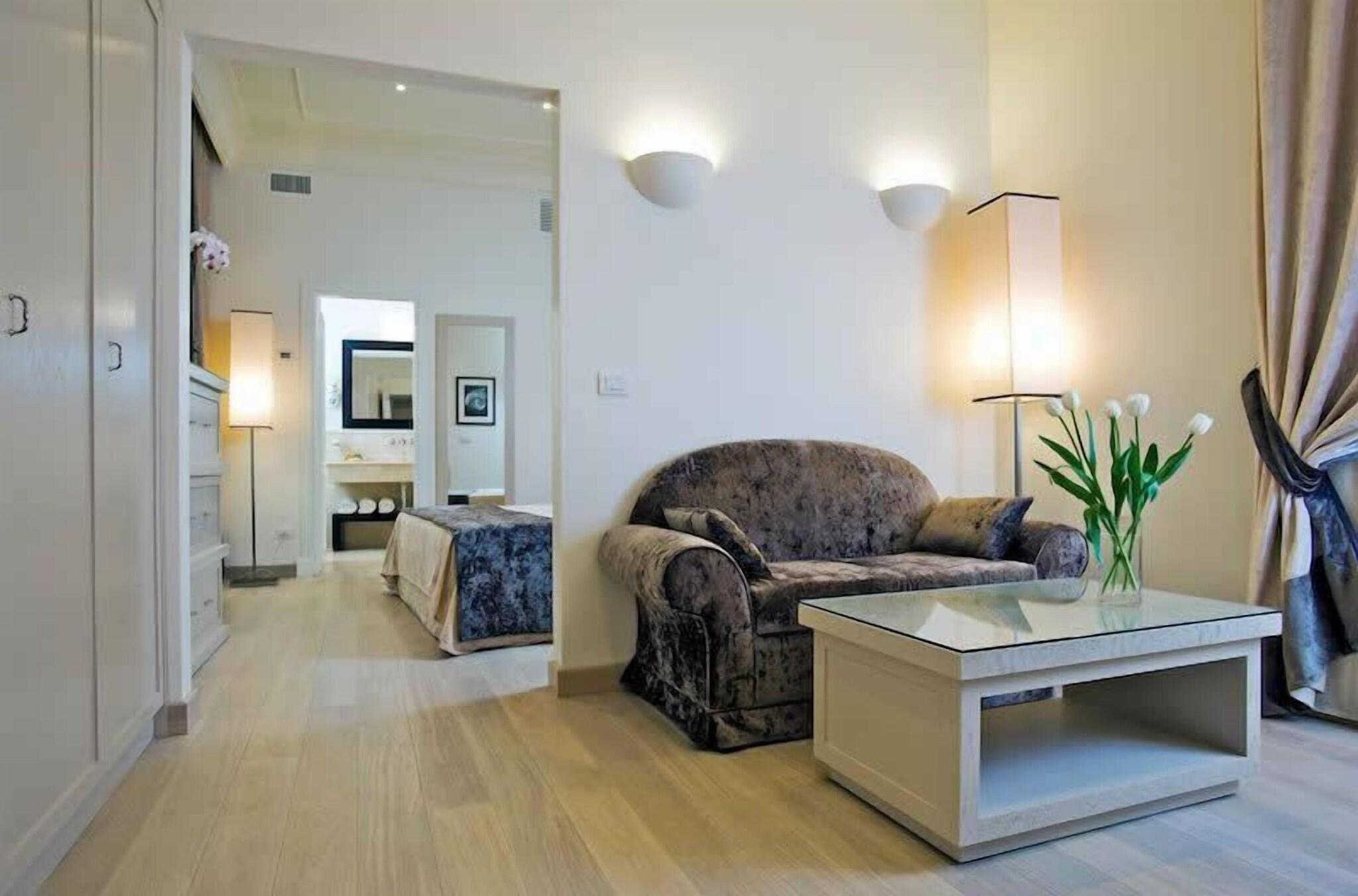 Junior Suite King Size Bed